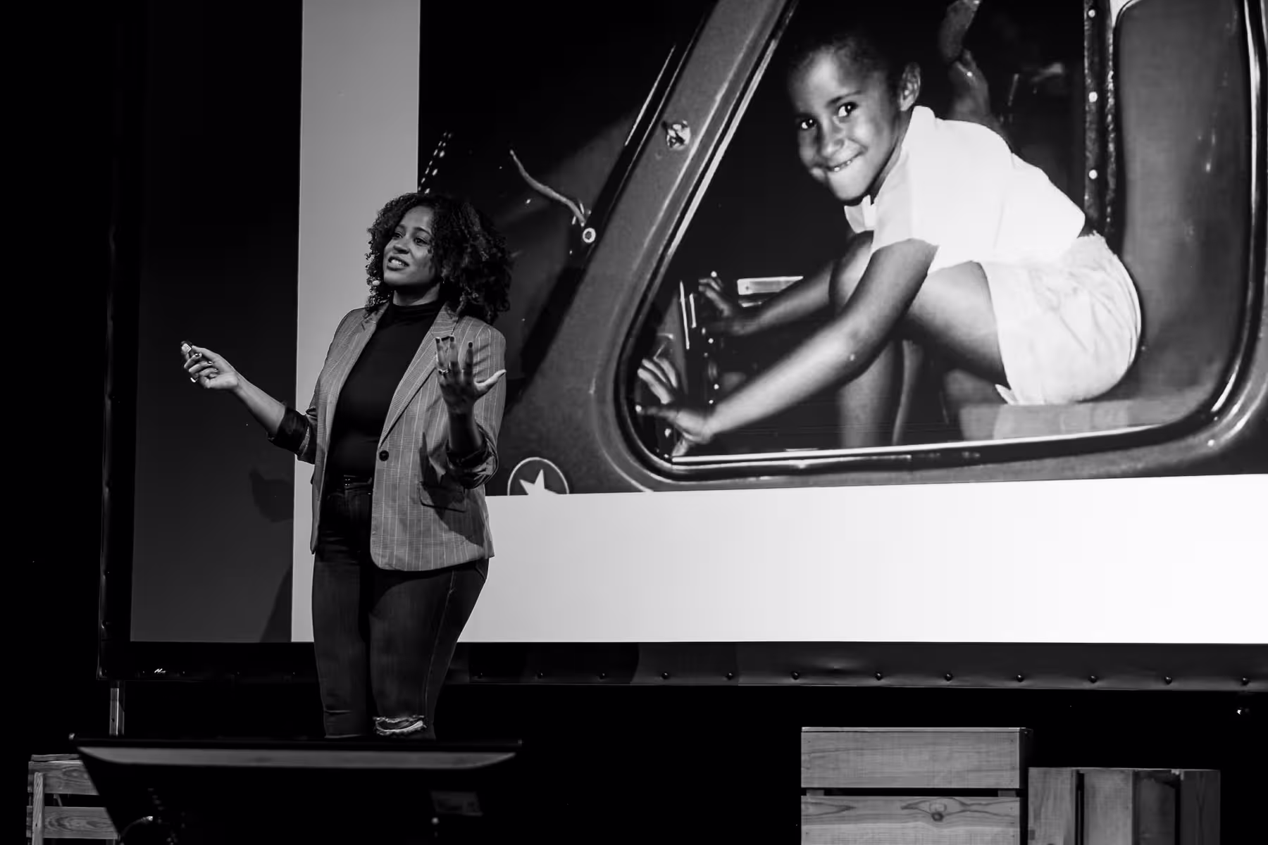 Photo of Sharon Steed taken at beyond tellerrand in Berlin 2019 by Florian Ziegler