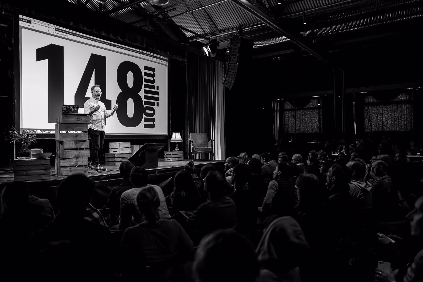 Photo of Jason Pamental taken at beyond tellerrand in Berlin 2019 by Florian Ziegler