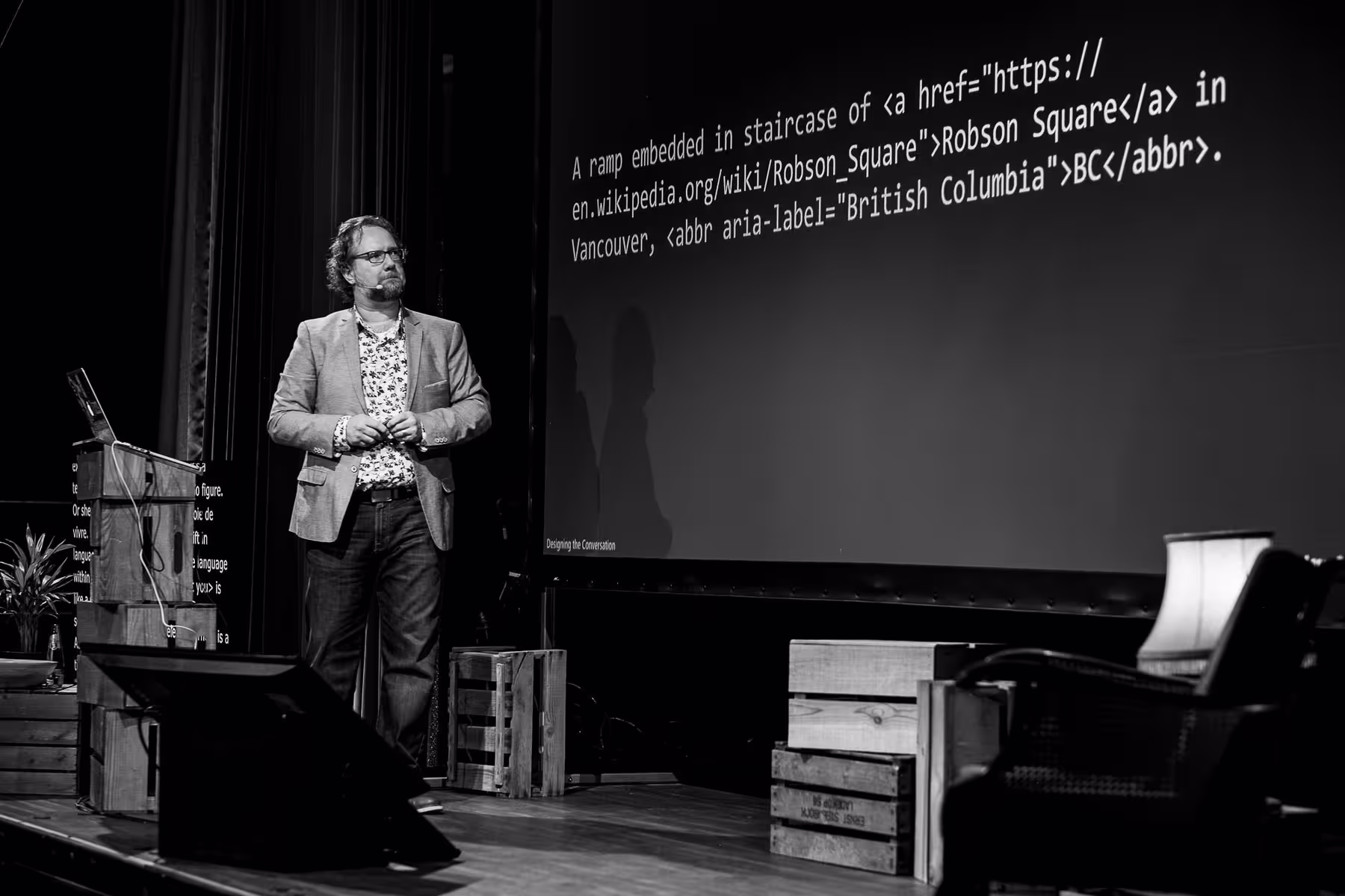 Photo of Aaron Gustafson taken at beyond tellerrand in Berlin 2019 by Florian Ziegler