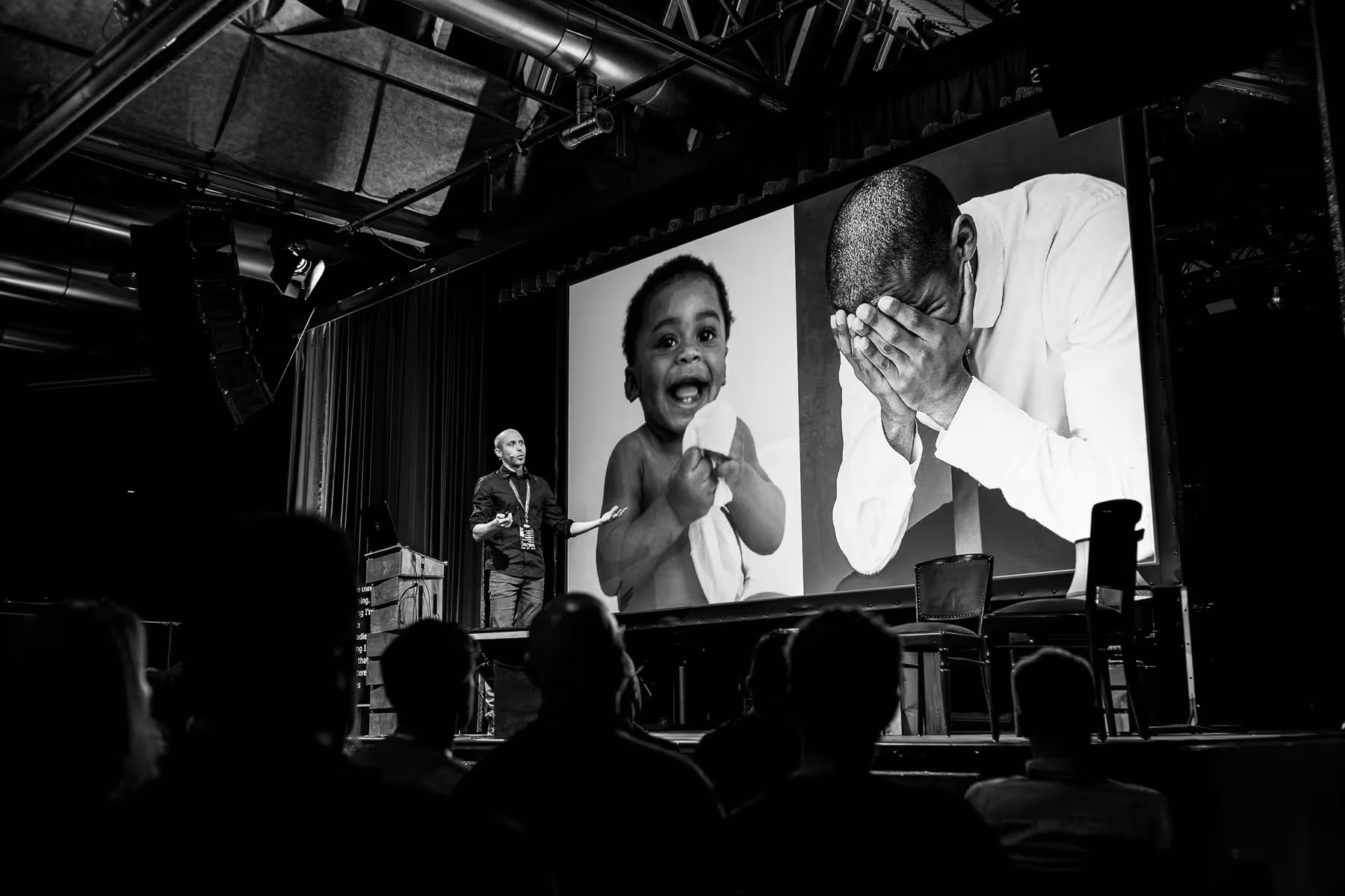 Photo of Mike Hill taken at beyond tellerrand in Berlin 2019 by Florian Ziegler