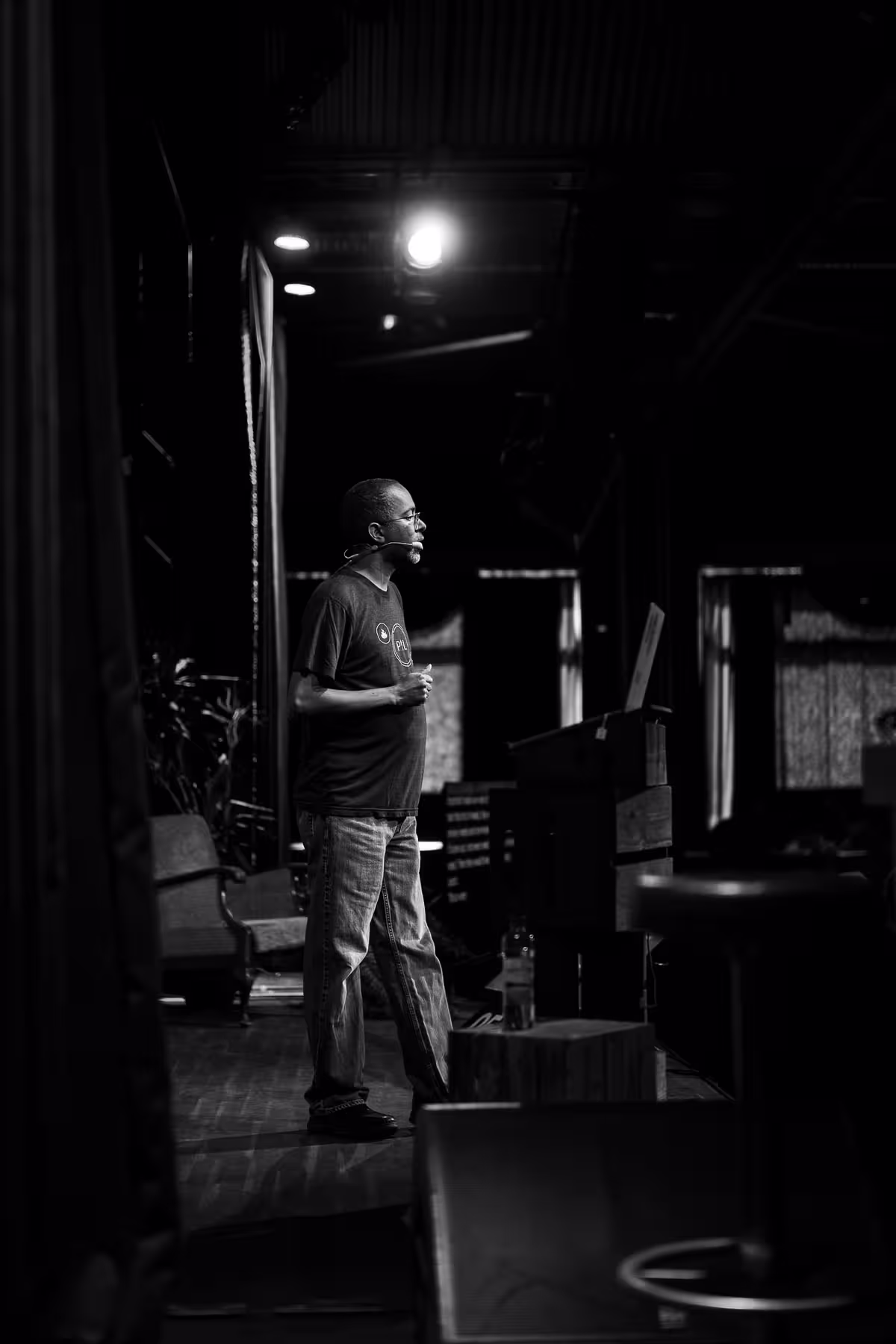 Photo of David Thomas taken at beyond tellerrand in Berlin 2022 by Florian Ziegler