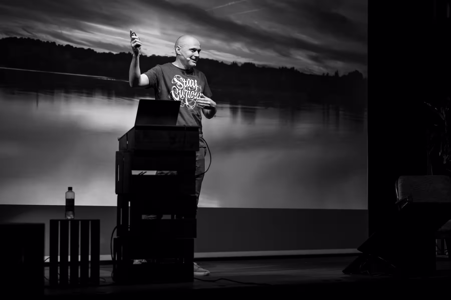 Photo of Dominic Wilcox taken at beyond tellerrand in Berlin 2022 by Florian Ziegler