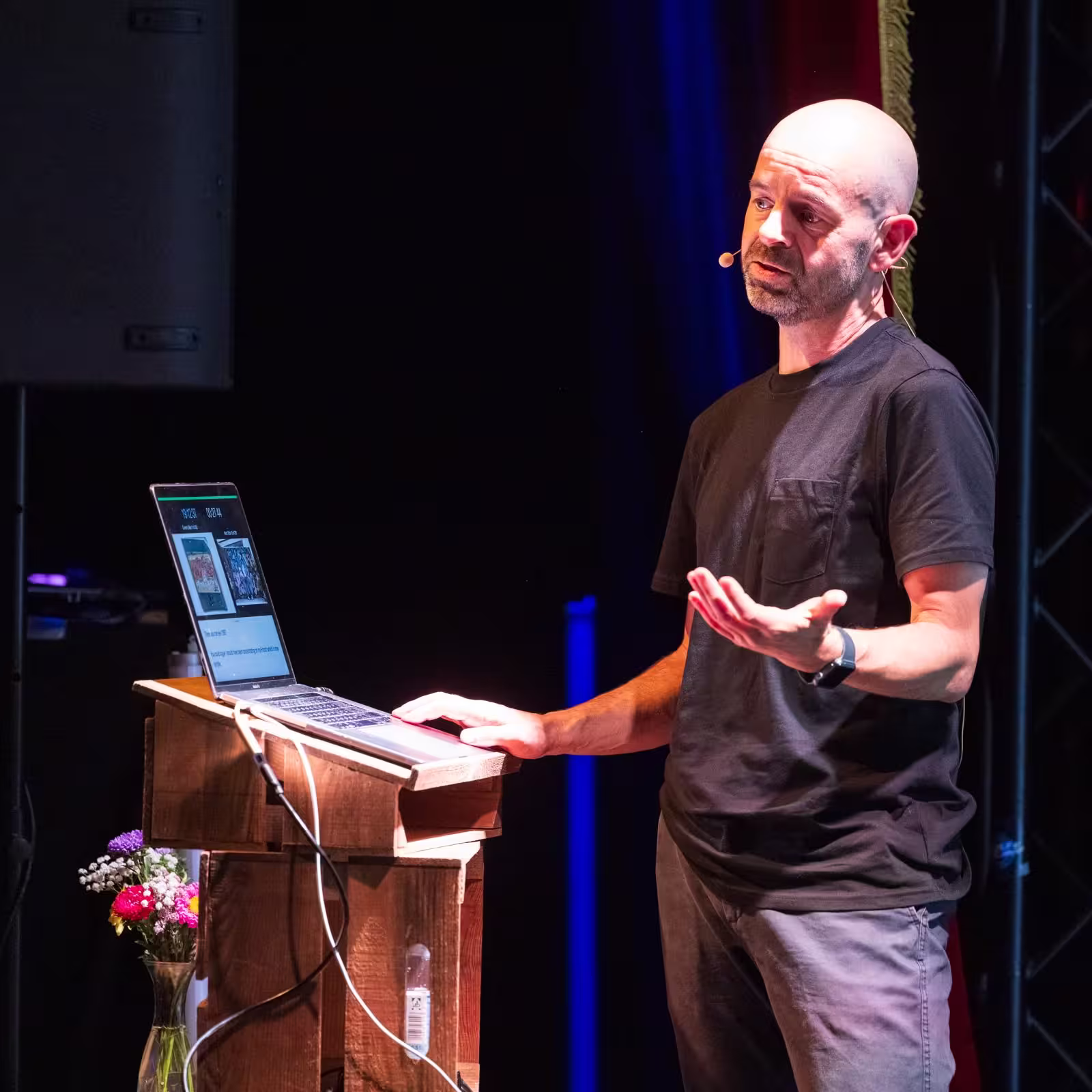 Photo of Rob Draper taken at beyond tellerrand in Berlin 2023 by Martin Kraft