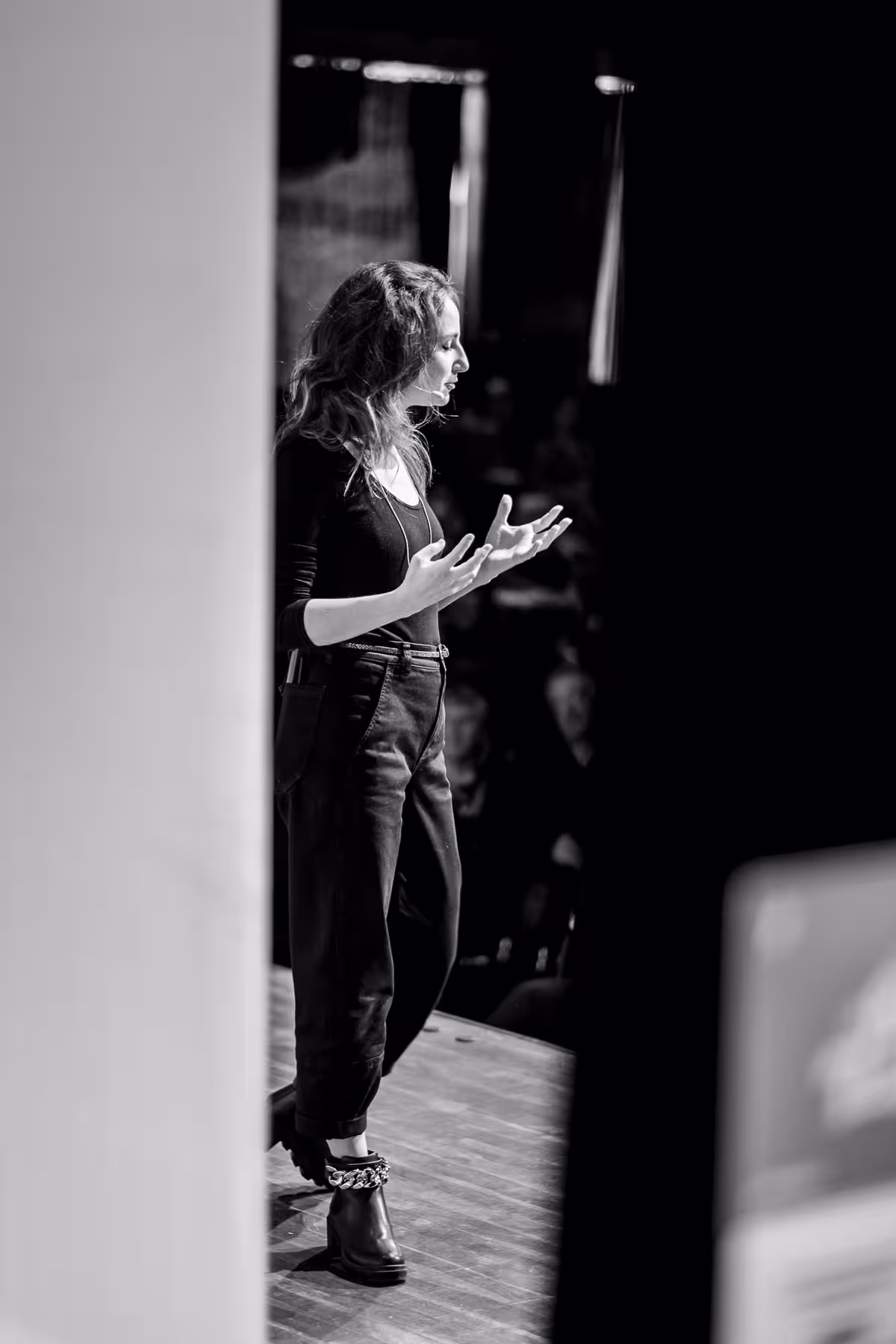 Photo of Emily Anhalt taken at beyond tellerrand in Berlin 2023 by Florian Ziegler