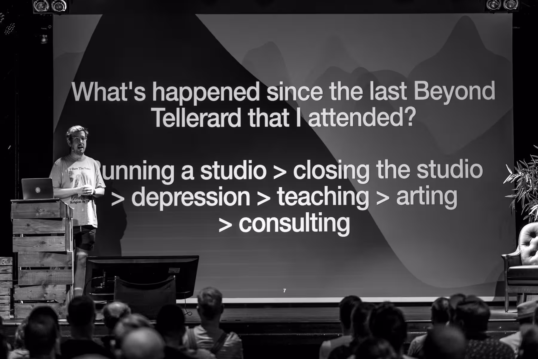 Photo of Joel Gethin Lewis taken at beyond tellerrand in Berlin 2023 by Florian Ziegler