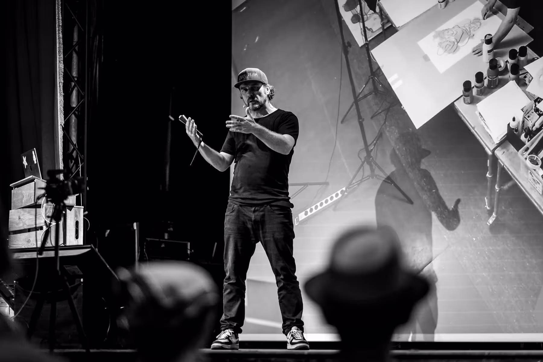 Photo of Niels Kiené taken at beyond tellerrand in Berlin 2023 by Florian Ziegler