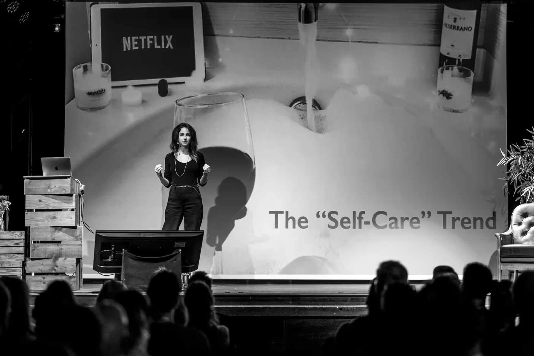 Photo of Emily Anhalt taken at beyond tellerrand in Berlin 2023 by Florian Ziegler