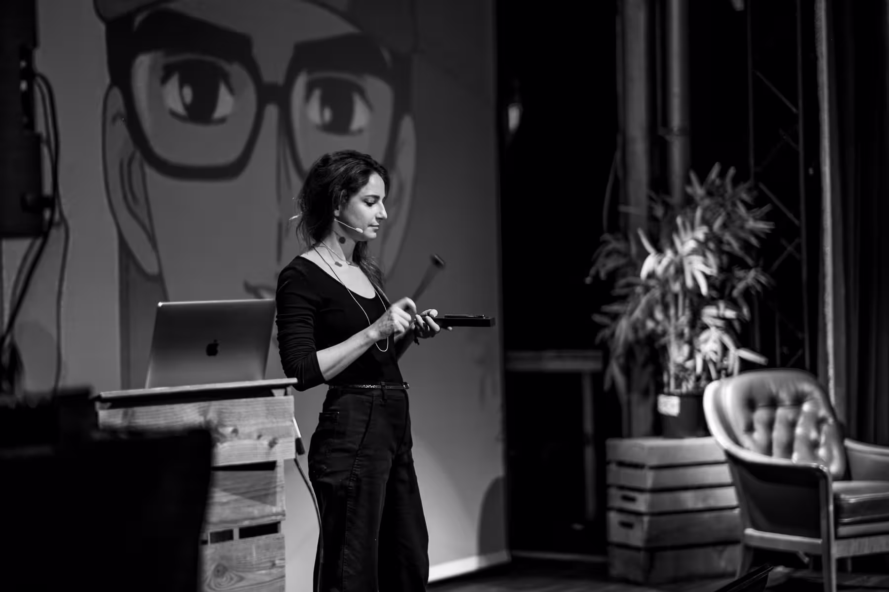 Photo of Emily Anhalt taken at beyond tellerrand in Berlin 2023 by Florian Ziegler