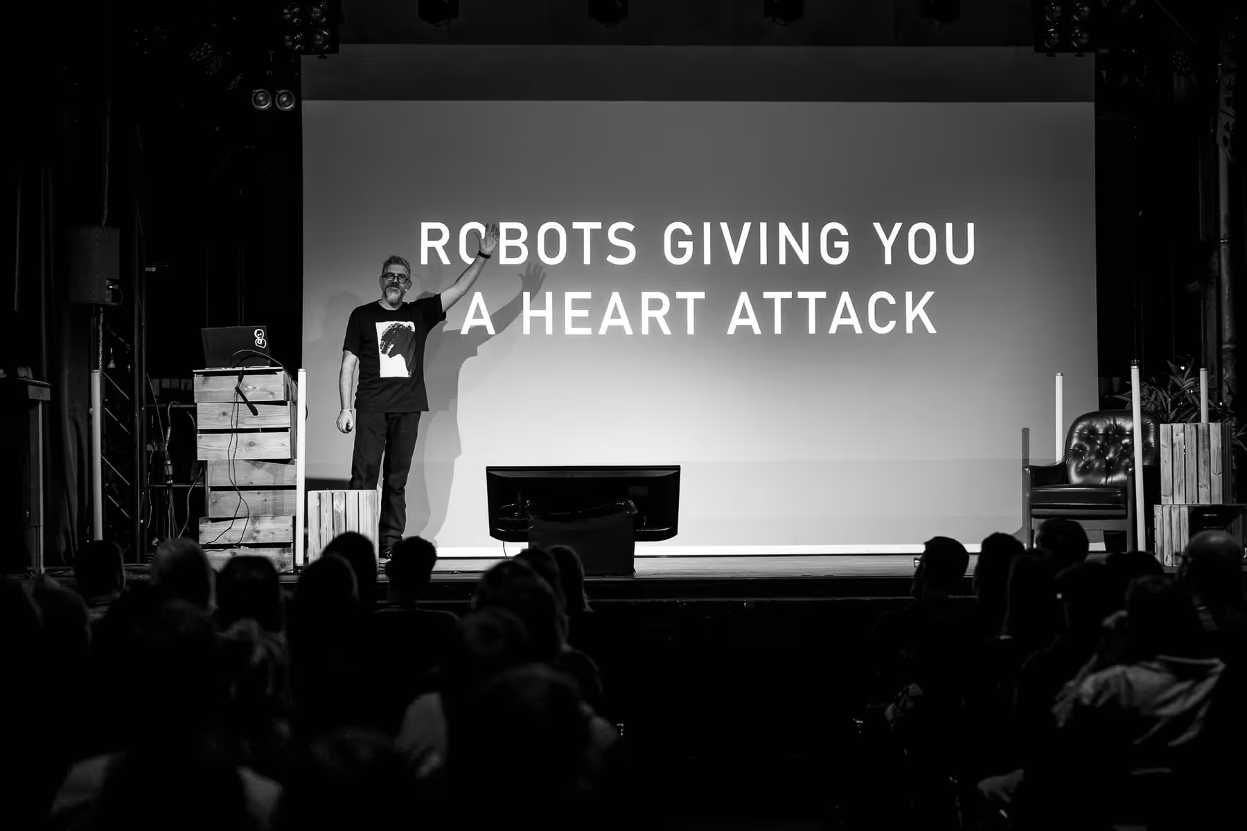 Photo of Jan De Coster taken at beyond tellerrand in Berlin 2024 by Florian Ziegler