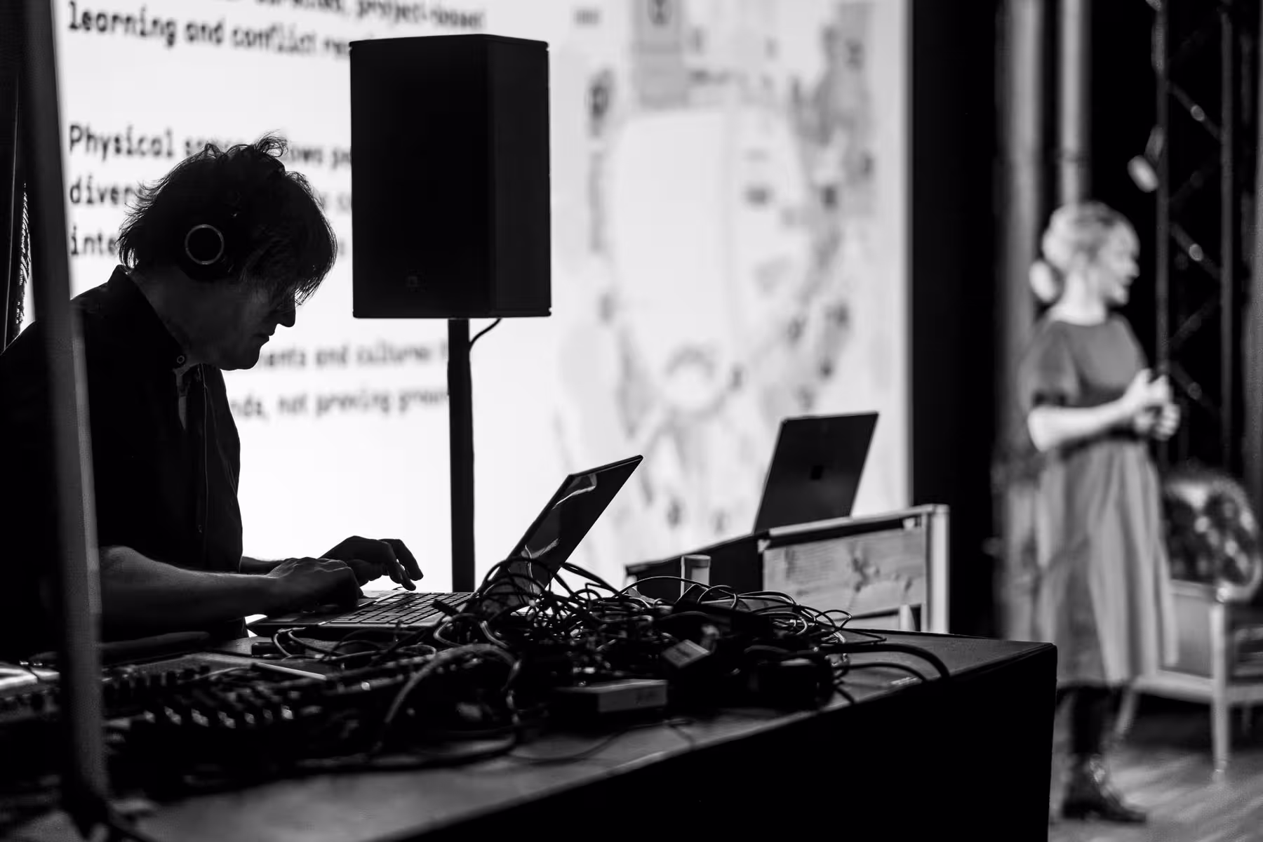 Photo of Linda Liukas taken at beyond tellerrand in Berlin 2024 by Florian Ziegler