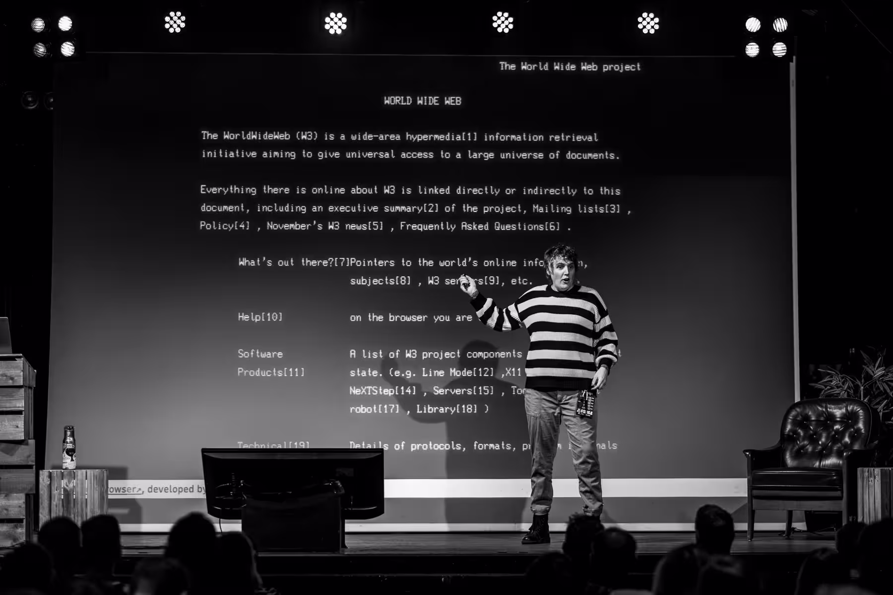 Photo of Miriam Suzanne taken at beyond tellerrand in Berlin 2024 by Florian Ziegler