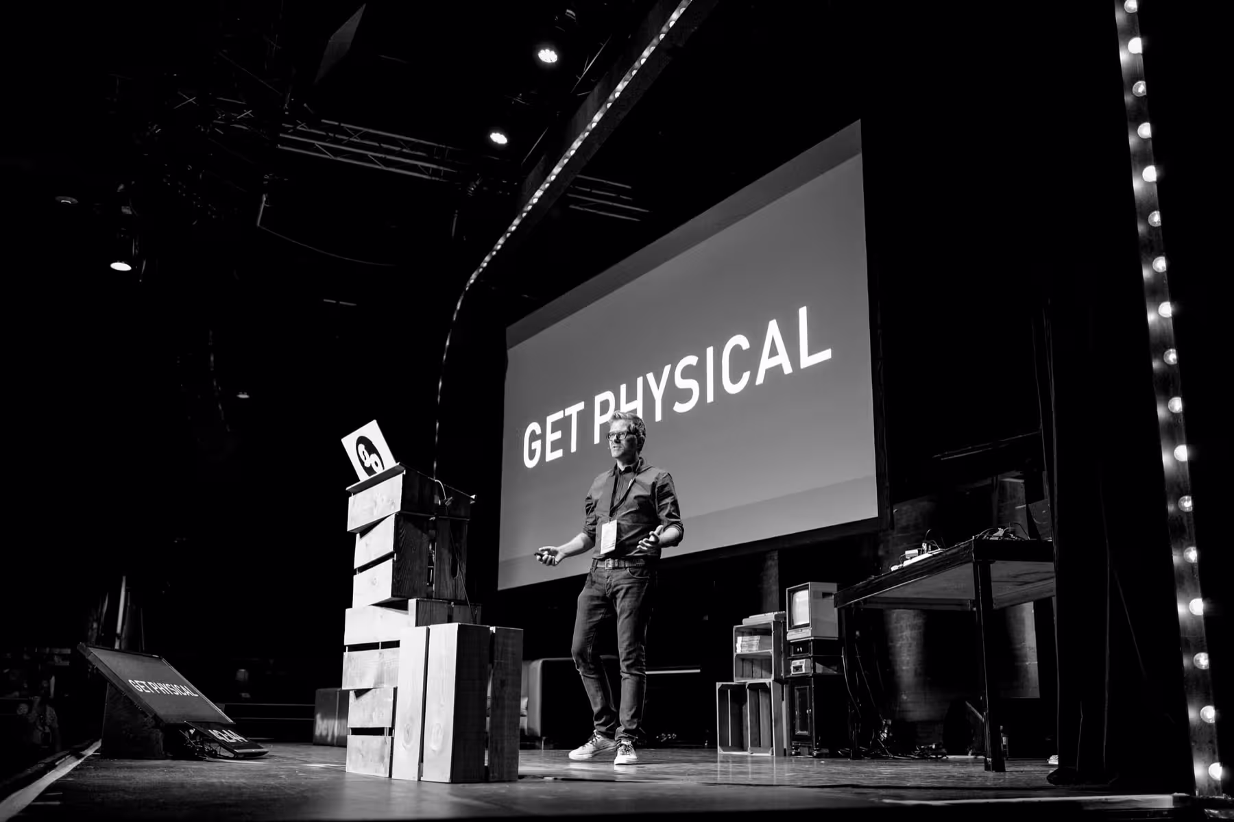 Photo of Jan De Coster taken at beyond tellerrand in Düsseldorf 2018 by Florian Ziegler