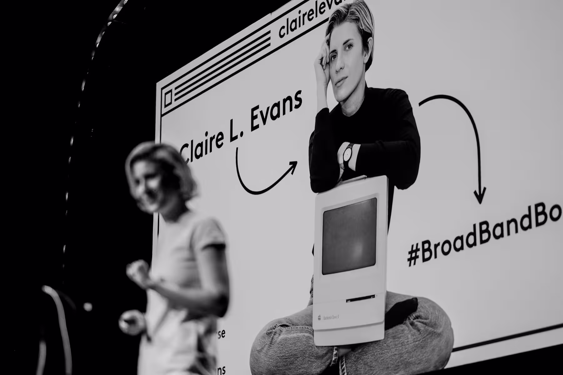 Photo of Claire L. Evans taken at beyond tellerrand in Düsseldorf 2018 by Florian Ziegler