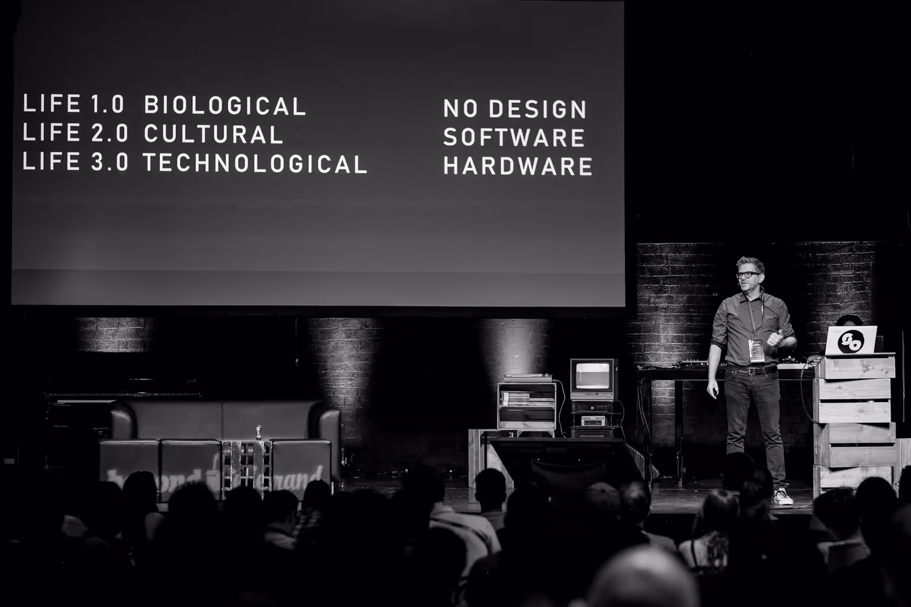 Photo of Jan De Coster taken at beyond tellerrand in Düsseldorf 2018 by Florian Ziegler