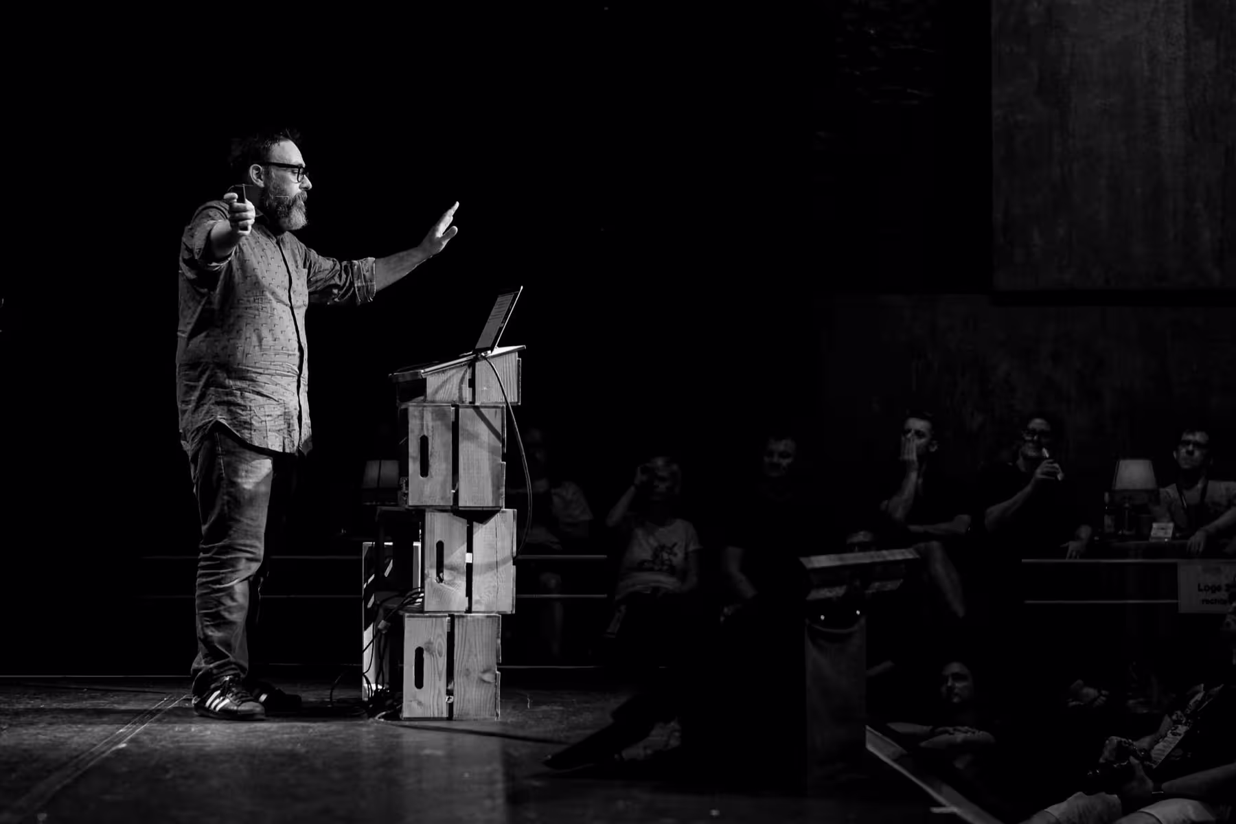 Photo of Mike Monteiro taken at beyond tellerrand in Düsseldorf 2018 by Florian Ziegler