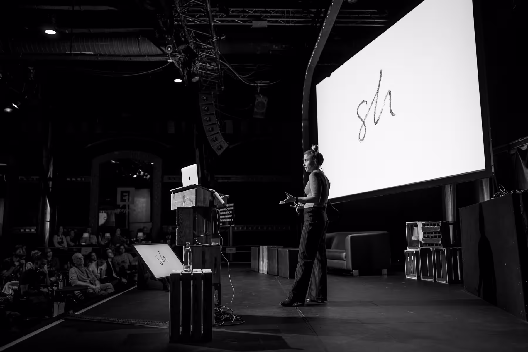 Photo of Ulrike Rausch taken at beyond tellerrand in Düsseldorf 2021 by Florian Ziegler