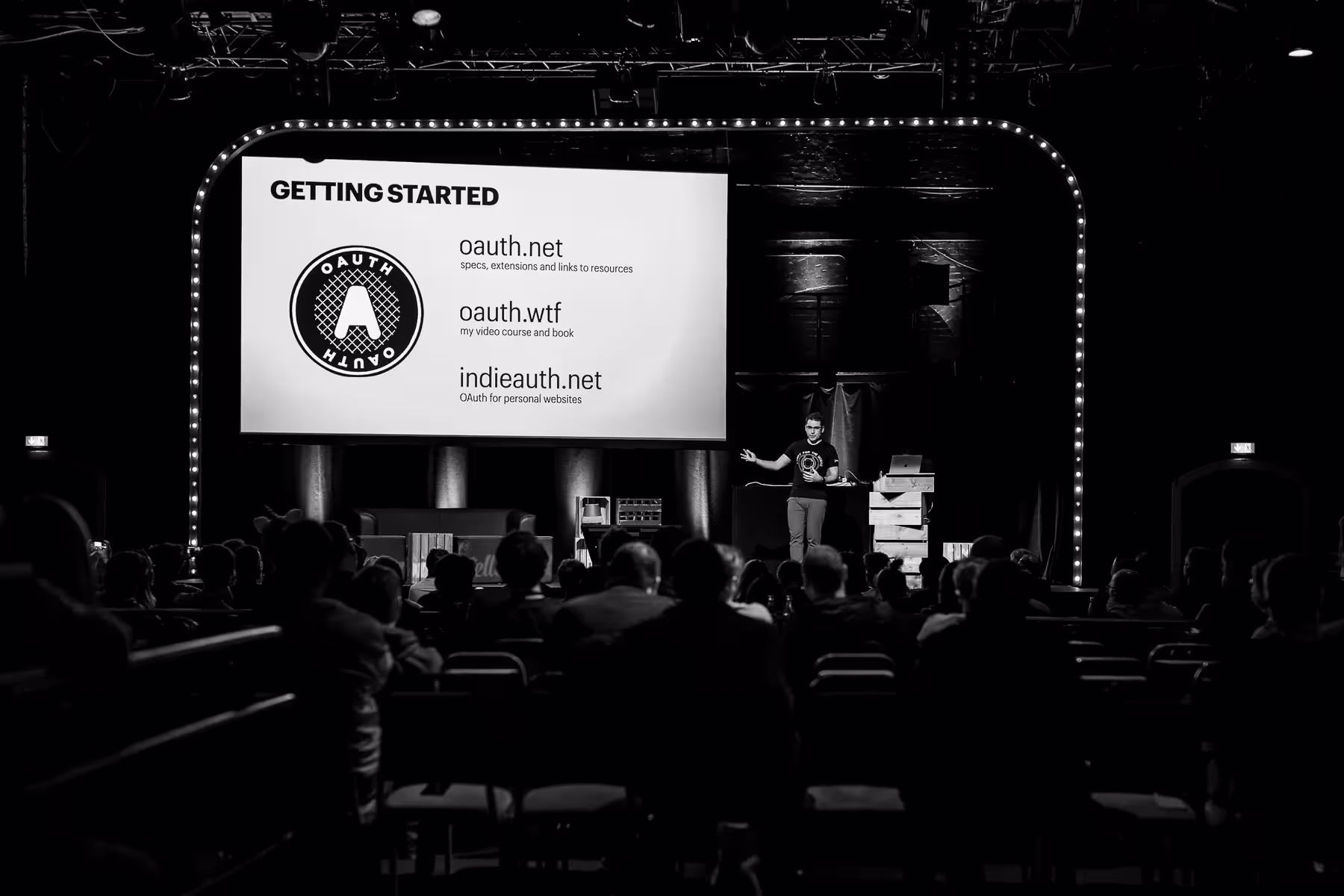 Photo of Aaron Parecki taken at beyond tellerrand in Düsseldorf 2021 by Florian Ziegler