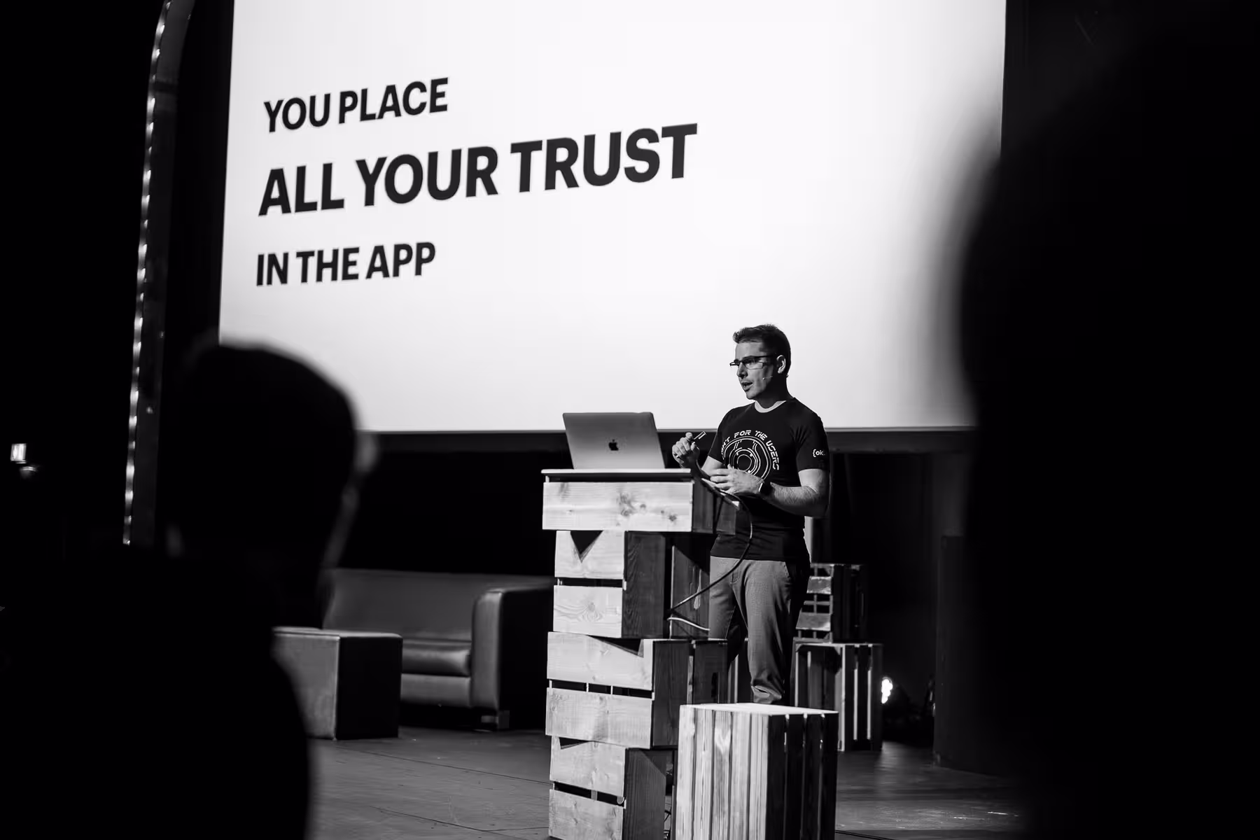 Photo of Aaron Parecki taken at beyond tellerrand in Düsseldorf 2021 by Florian Ziegler