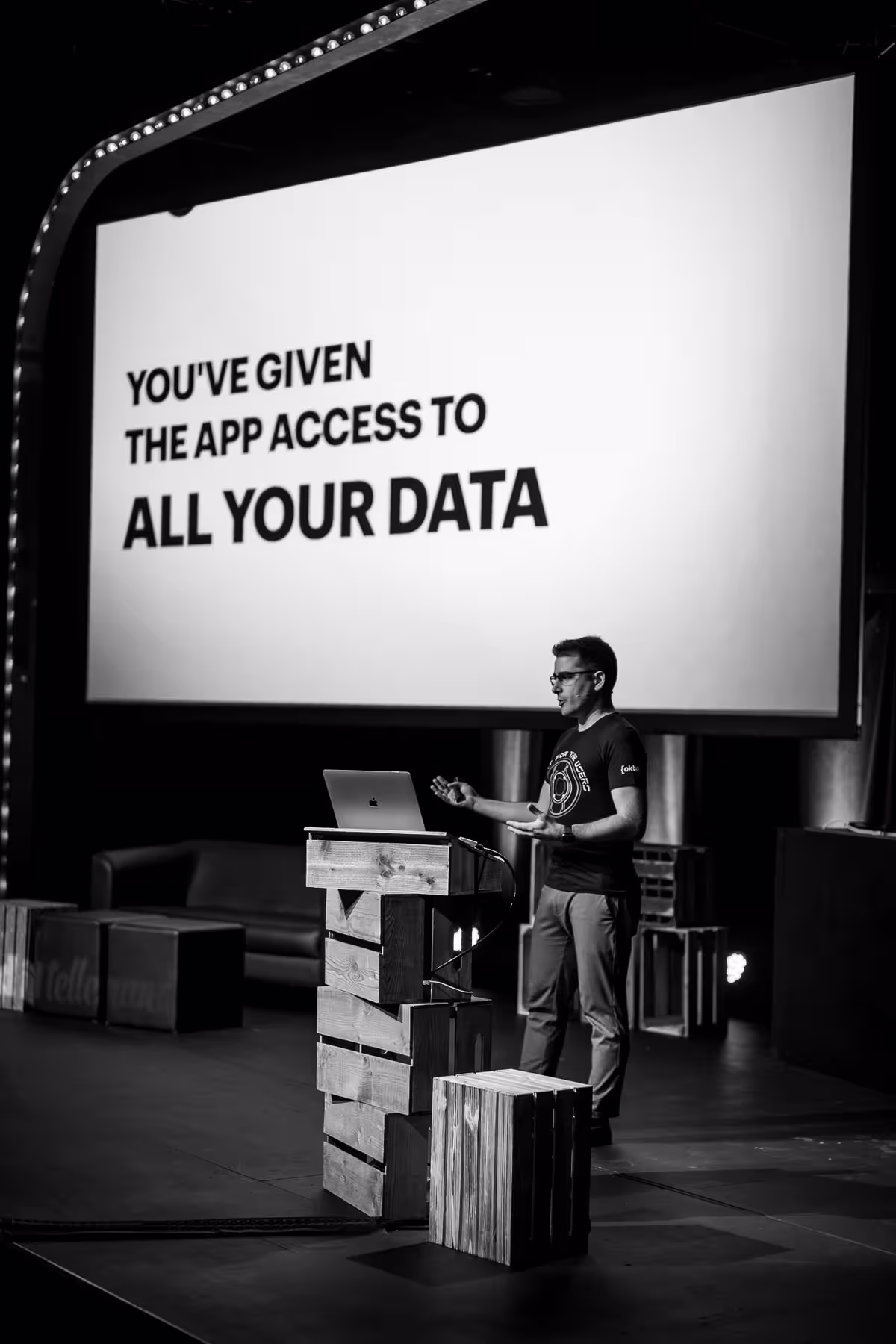 Photo of Aaron Parecki taken at beyond tellerrand in Düsseldorf 2021 by Florian Ziegler