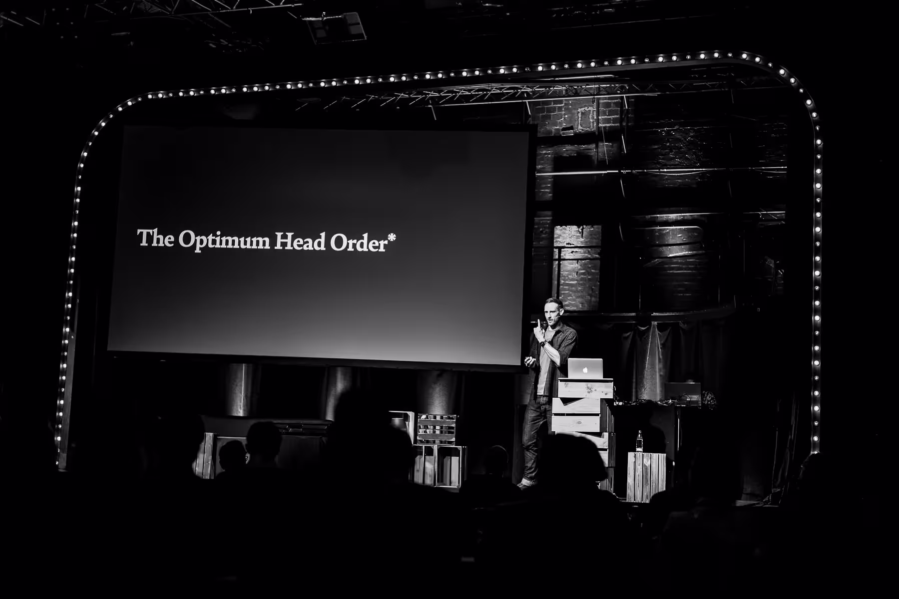 Photo of Harry Roberts taken at beyond tellerrand in Düsseldorf 2021 by Florian Ziegler