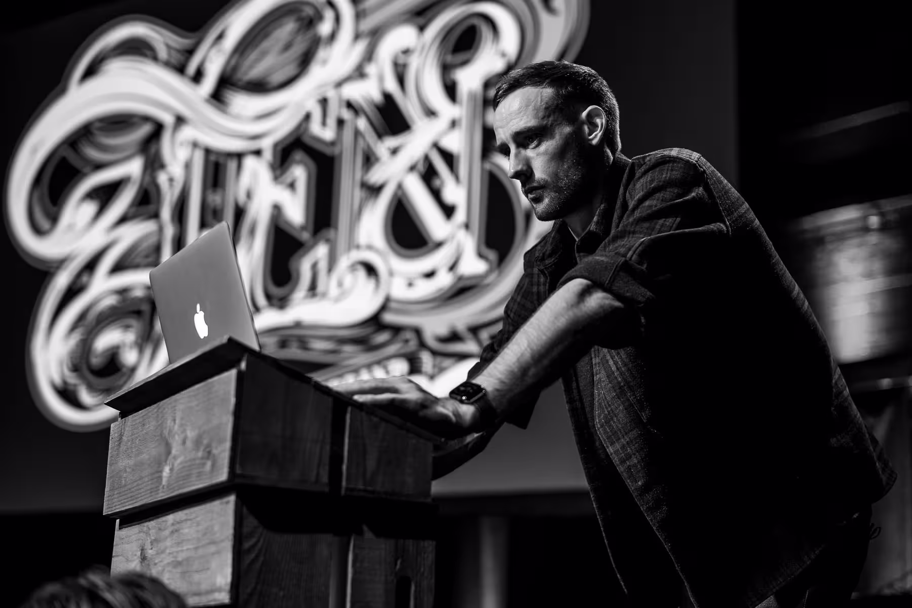 Photo of Harry Roberts taken at beyond tellerrand in Düsseldorf 2021 by Florian Ziegler