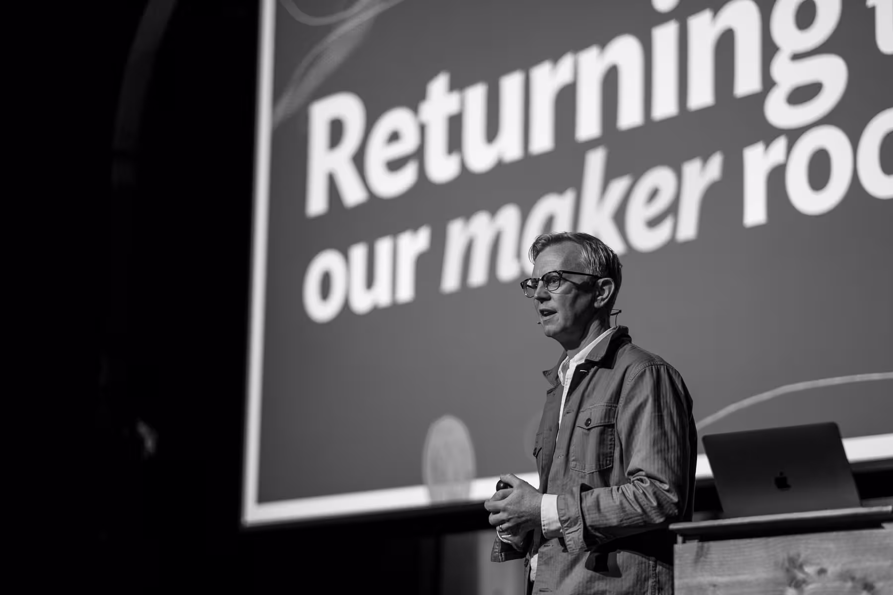 Photo of Aarron Walter taken at beyond tellerrand in Düsseldorf 2022 by Florian Ziegler