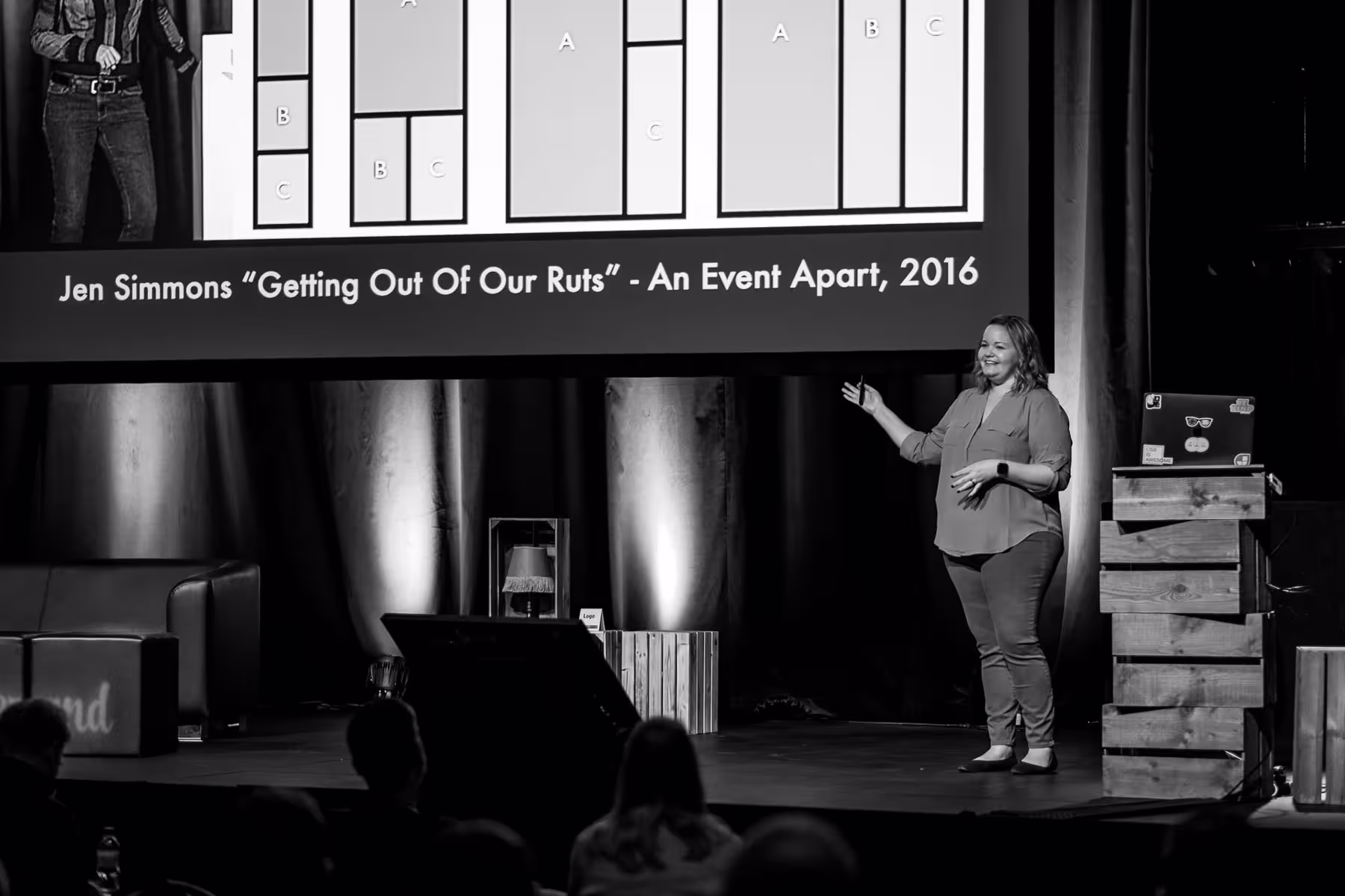 Photo of Stephanie Eckles taken at beyond tellerrand in Düsseldorf 2022 by Florian Ziegler