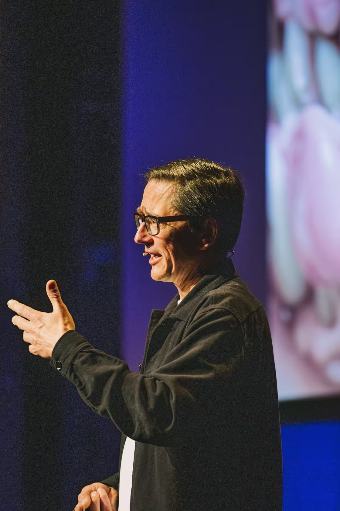 Photo of Mario Klingemann taken at beyond tellerrand in Düsseldorf 2023 by Celine Al-Mosawi
