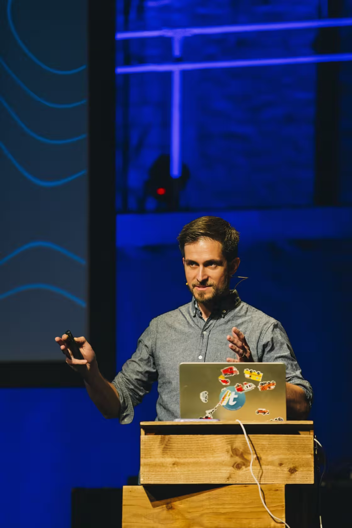 Photo of Scott Kellum taken at beyond tellerrand in Düsseldorf 2023 by Celine Al-Mosawi