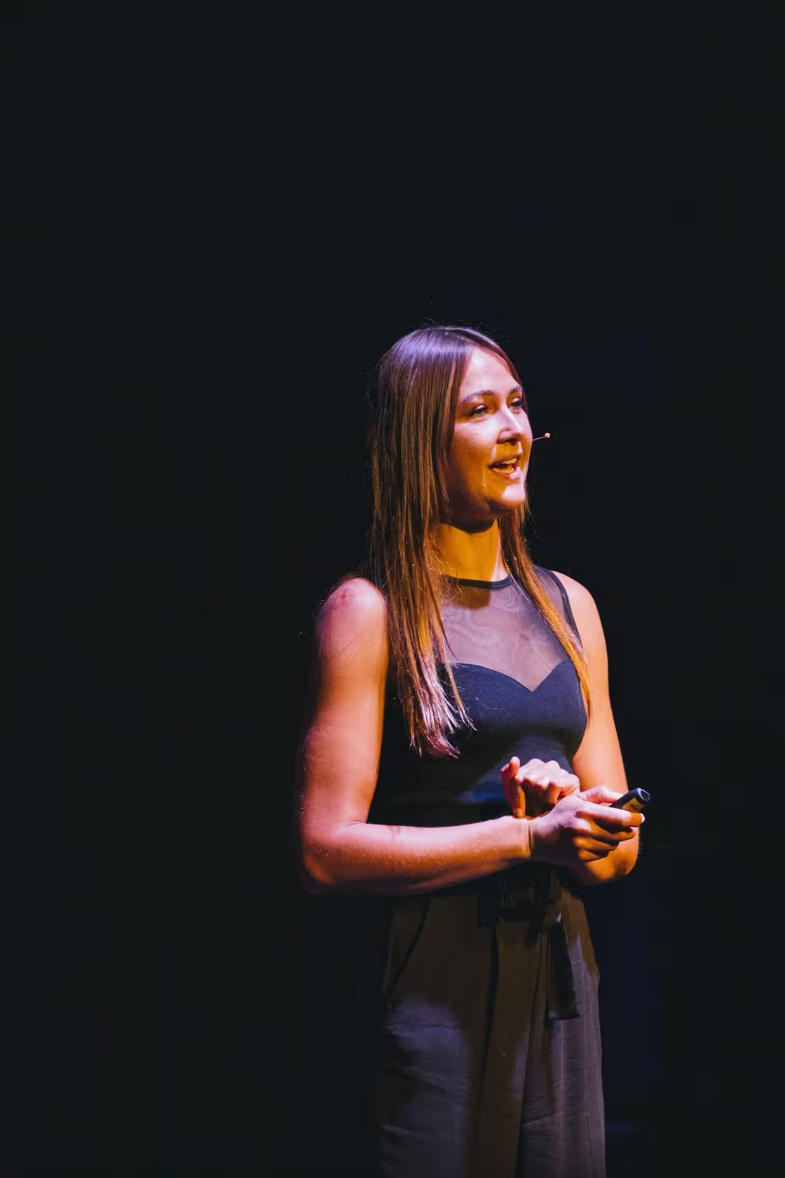 Photo of Gemma O’Brien taken at beyond tellerrand in Düsseldorf 2023 by Celine Al-Mosawi