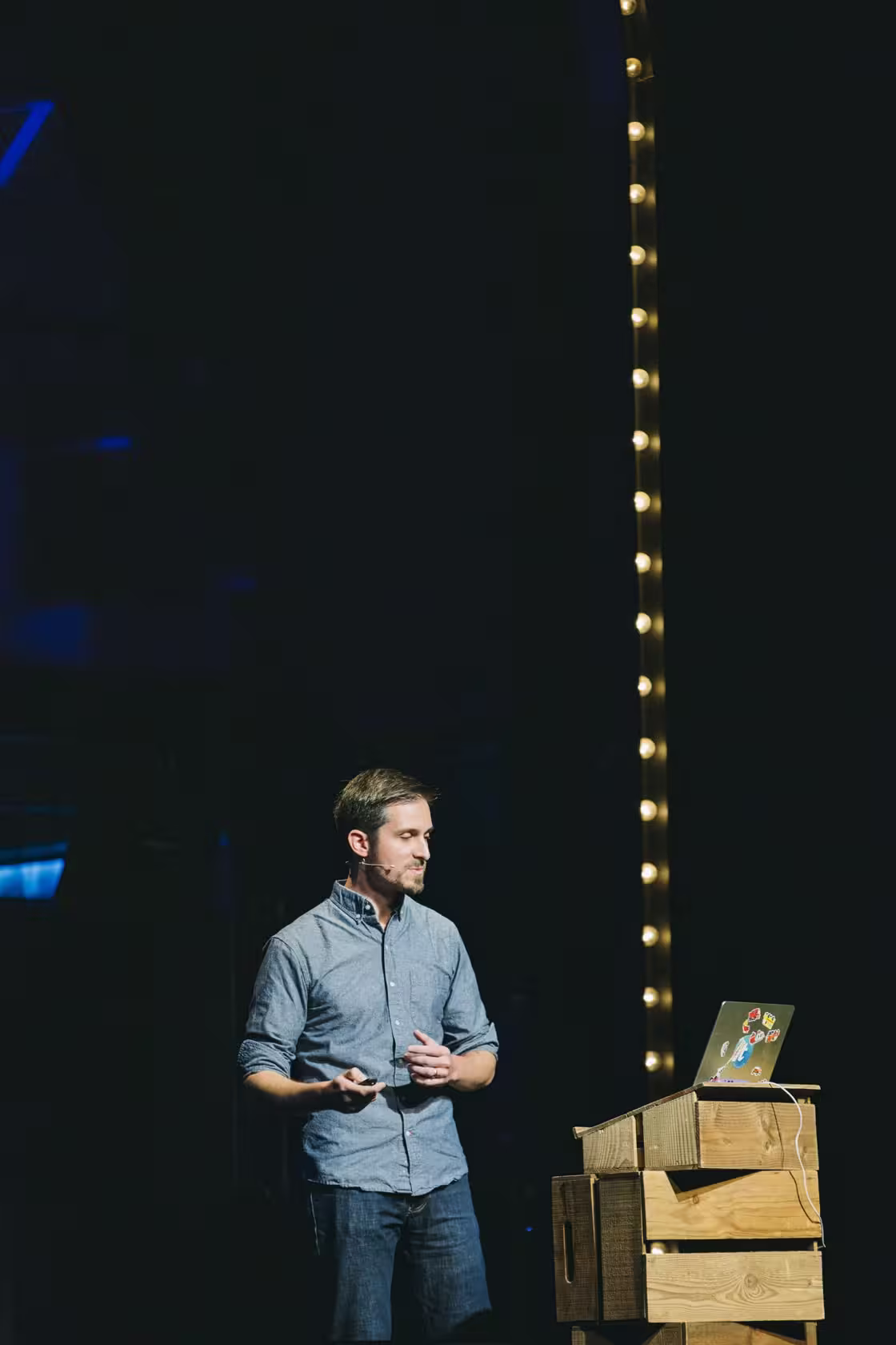 Photo of Scott Kellum taken at beyond tellerrand in Düsseldorf 2023 by Celine Al-Mosawi