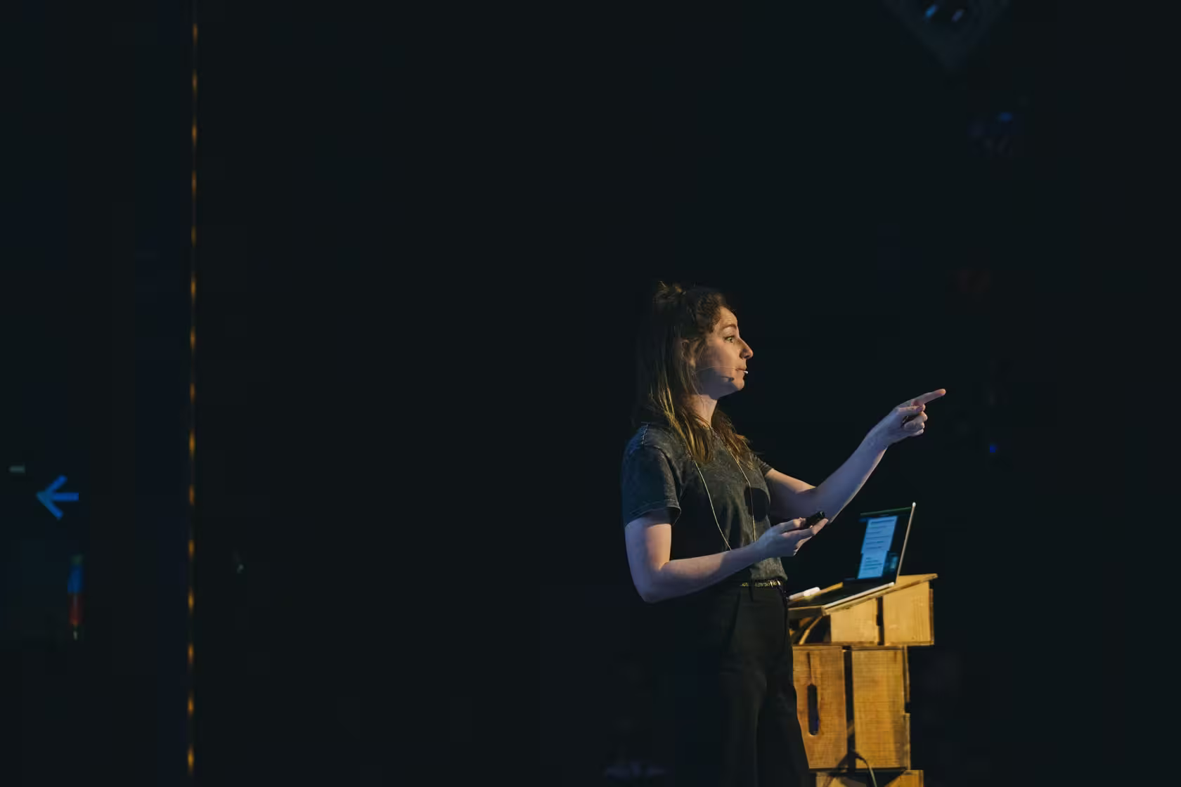 Photo of Emily Anhalt taken at beyond tellerrand in Düsseldorf 2023 by Celine Al-Mosawi