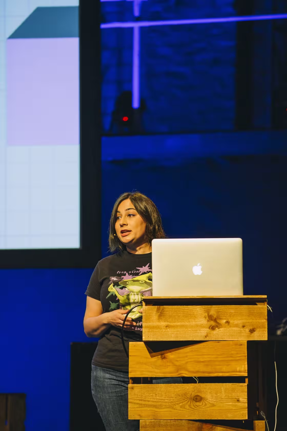 Photo of Sophie Koonin taken at beyond tellerrand in Düsseldorf 2023 by Celine Al-Mosawi