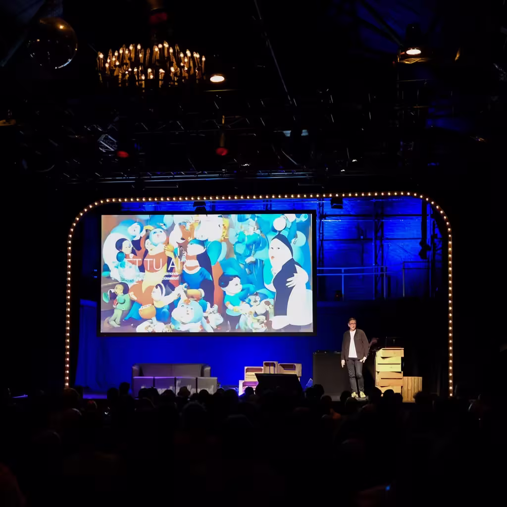 Photo of Mario Klingemann taken at beyond tellerrand in Düsseldorf 2023 by Bart van Kersavond