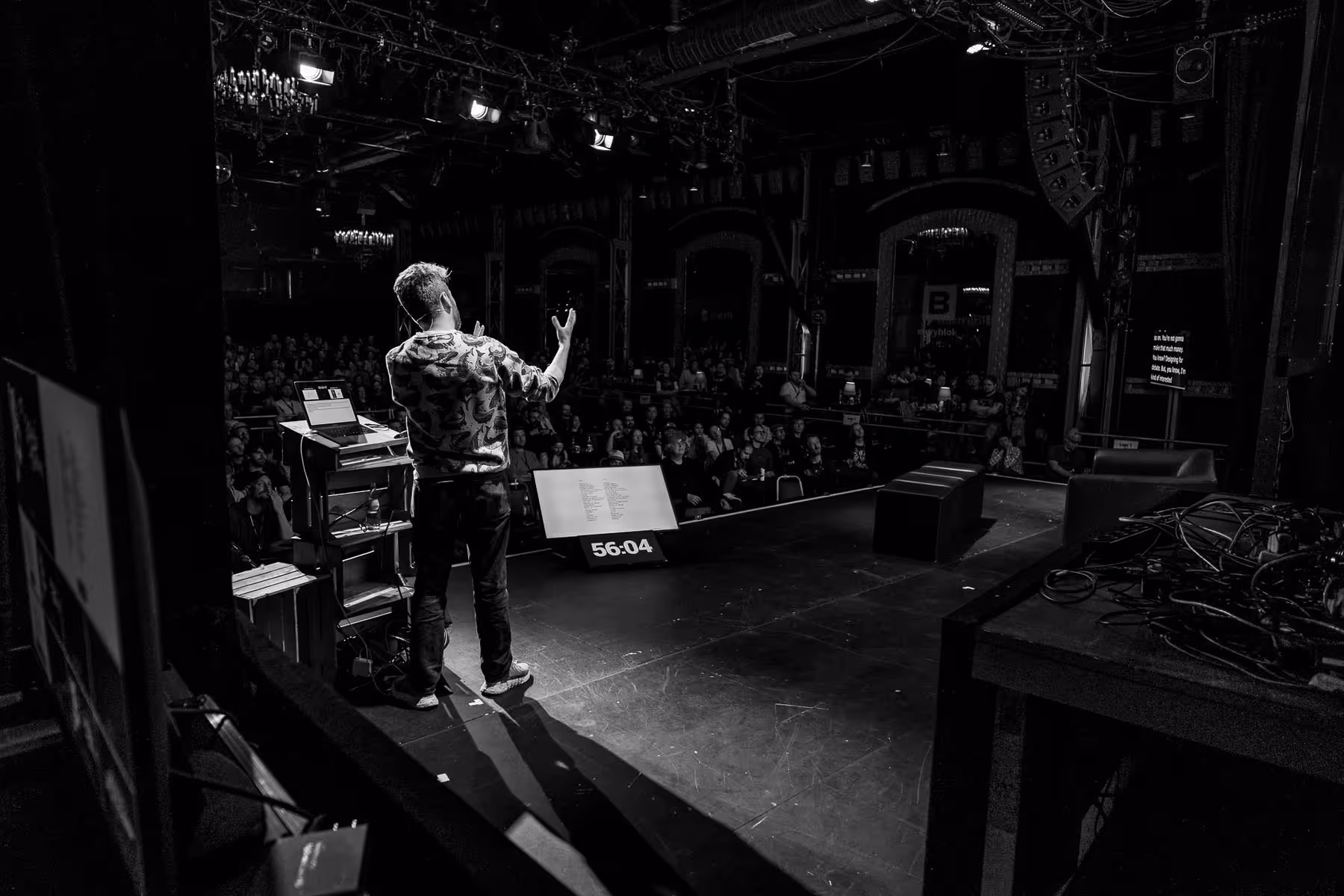 Photo of Thomas Thwaites taken at beyond tellerrand in Düsseldorf 2023 by Florian Ziegler