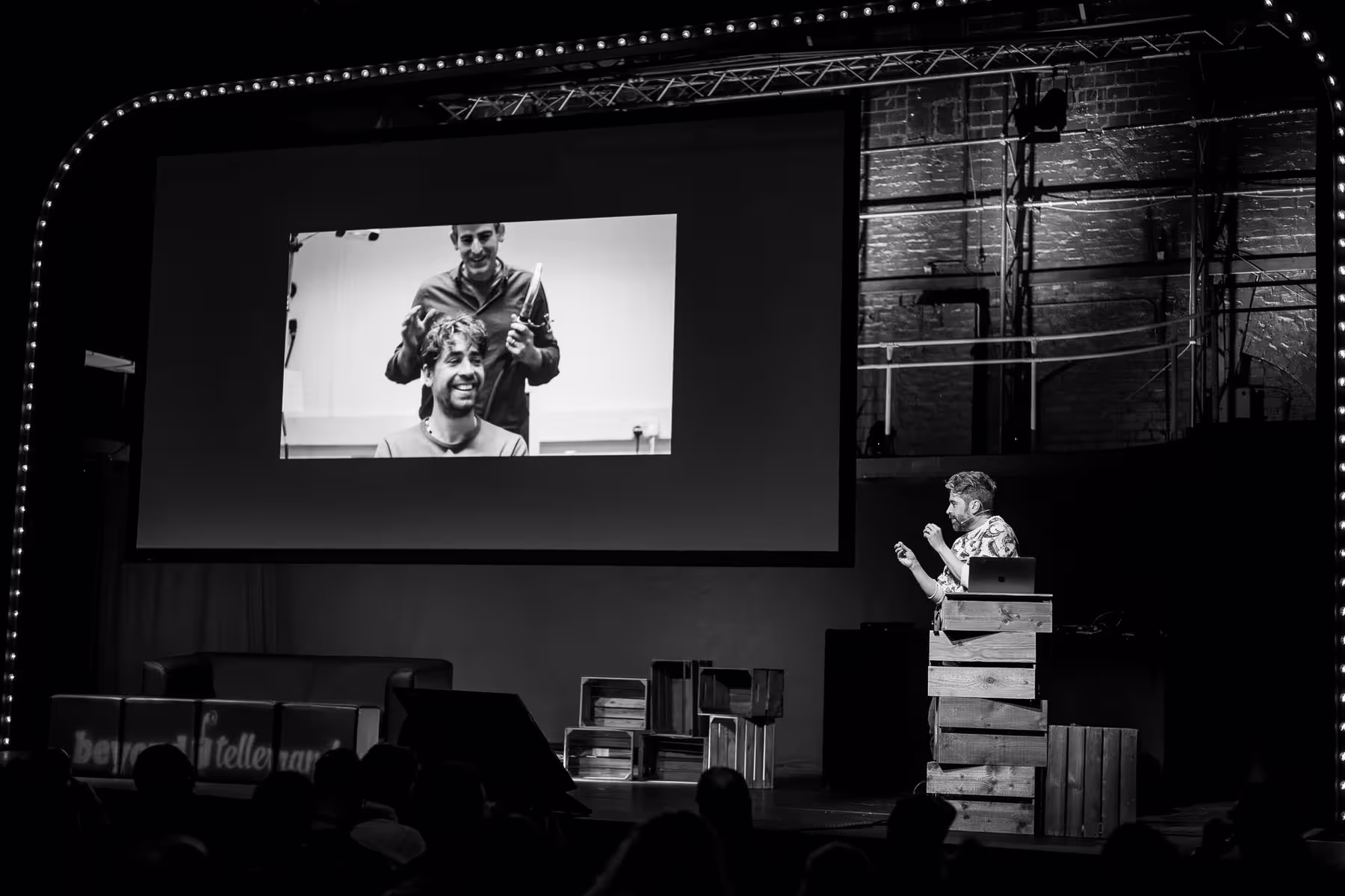 Photo of Thomas Thwaites taken at beyond tellerrand in Düsseldorf 2023 by Florian Ziegler