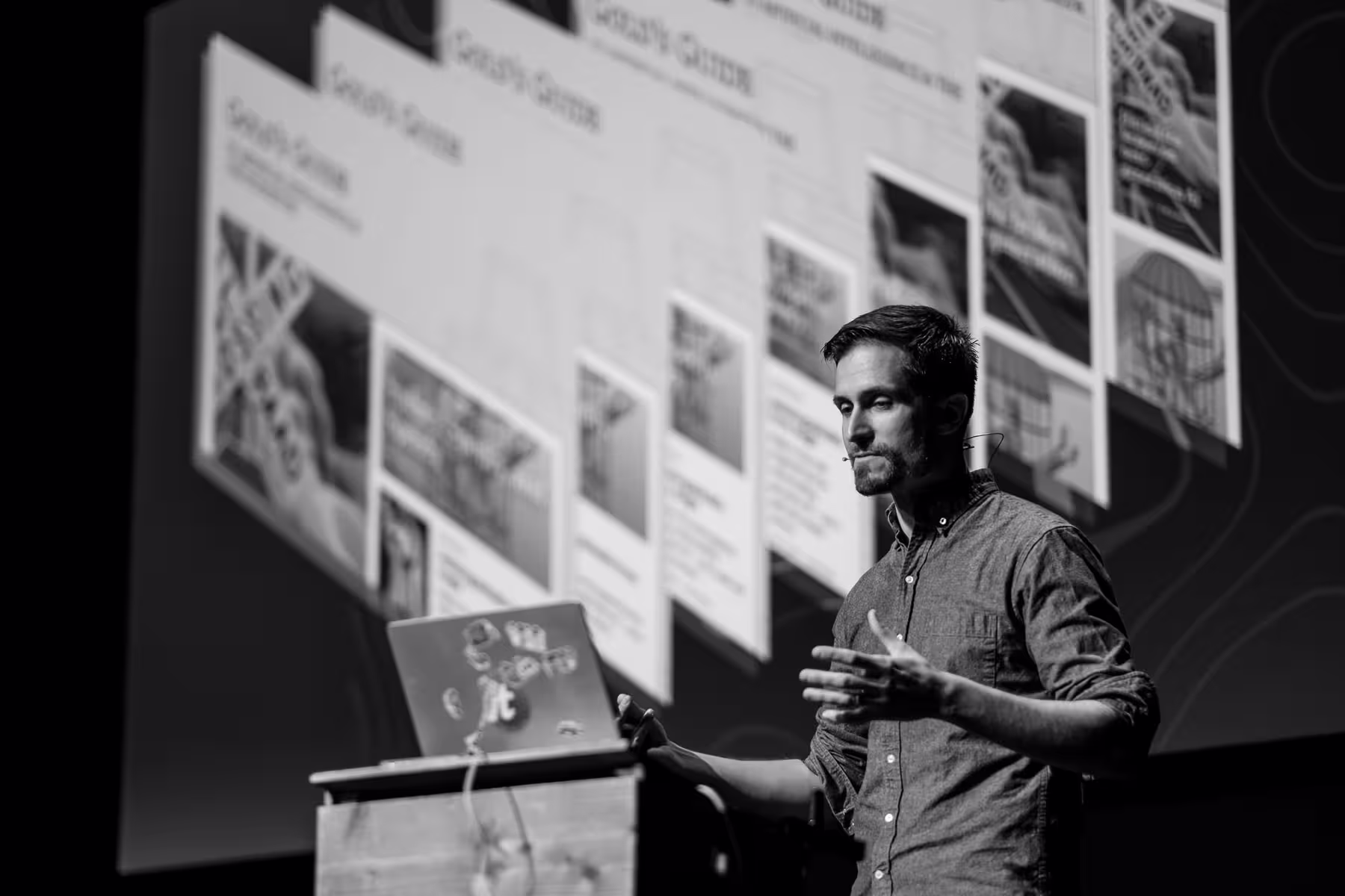 Photo of Scott Kellum taken at beyond tellerrand in Düsseldorf 2023 by Florian Ziegler