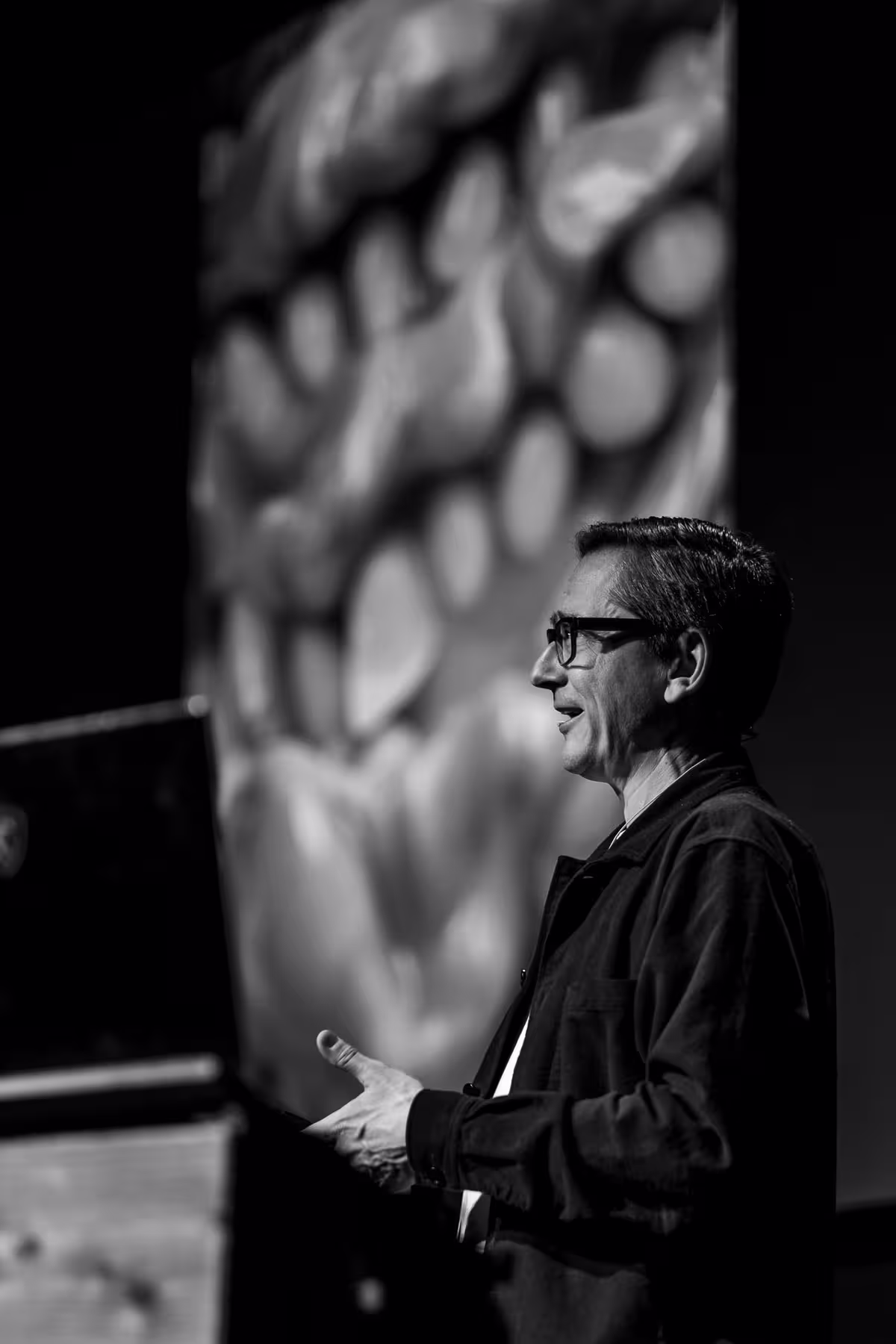 Photo of Mario Klingemann taken at beyond tellerrand in Düsseldorf 2023 by Florian Ziegler