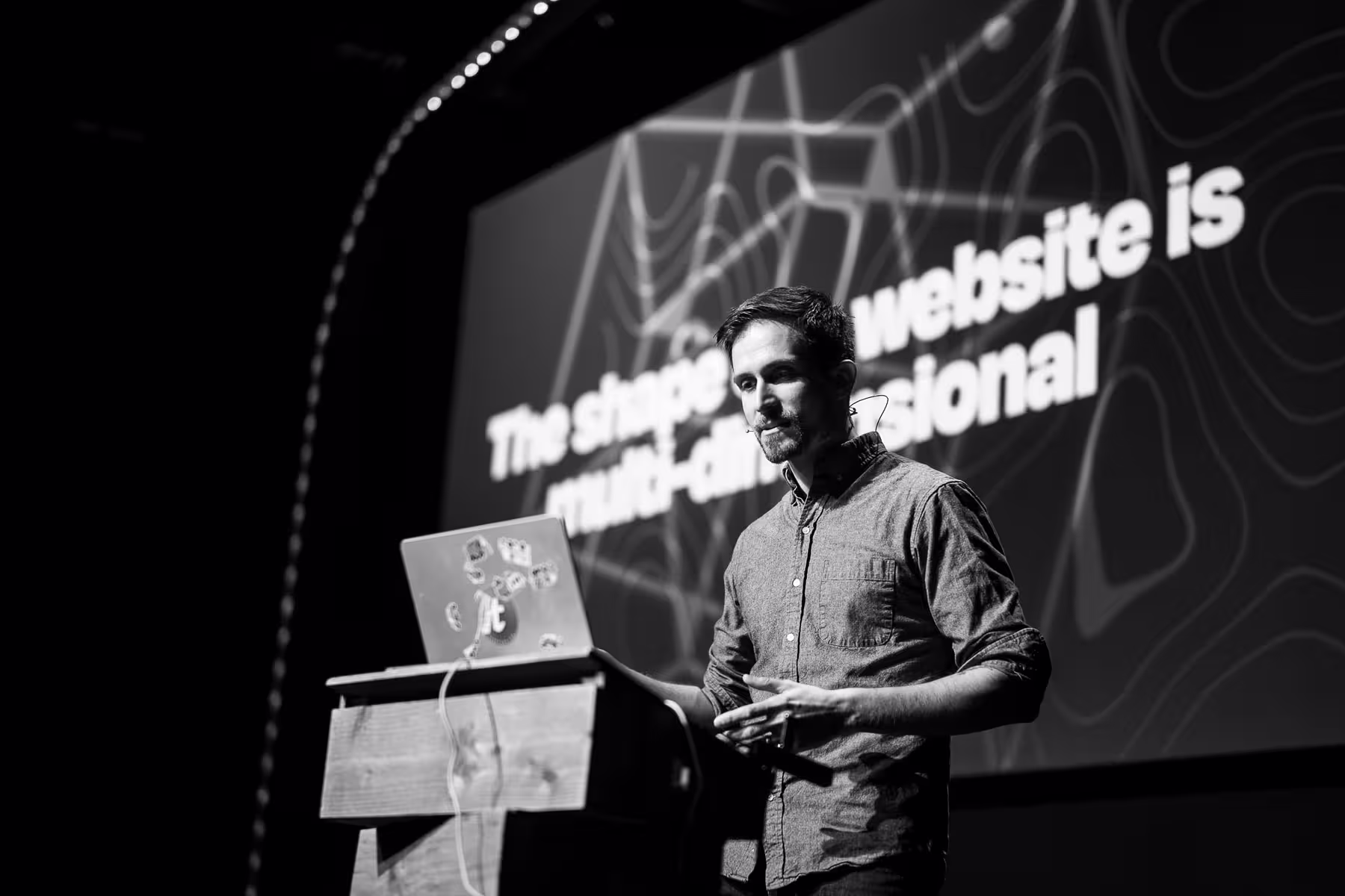 Photo of Scott Kellum taken at beyond tellerrand in Düsseldorf 2023 by Florian Ziegler
