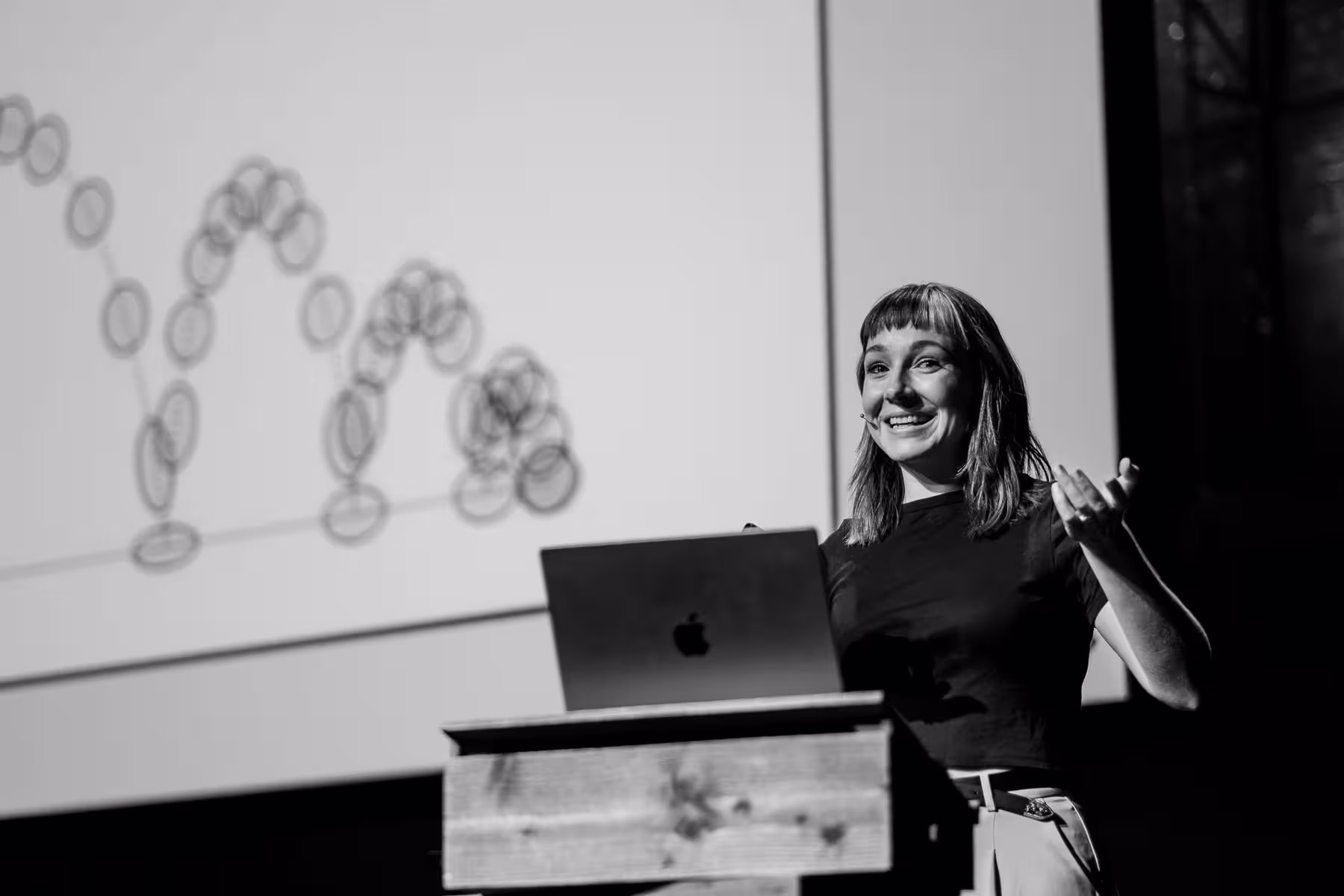 Photo of Cassie Evans taken at beyond tellerrand in Düsseldorf 2023 by Florian Ziegler