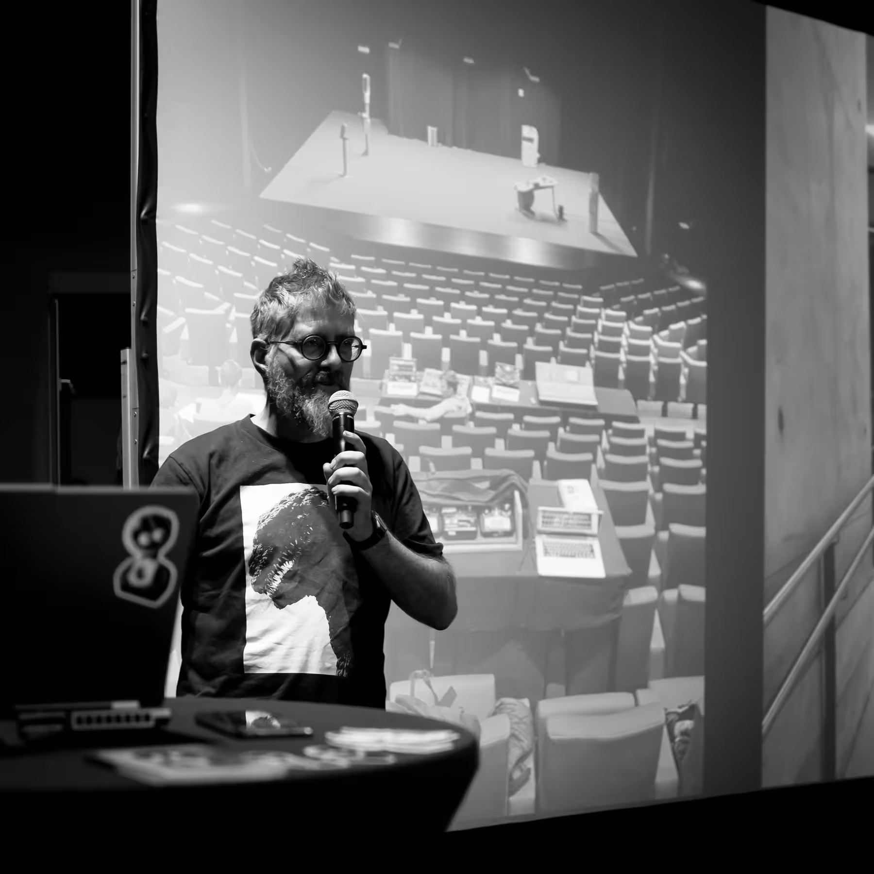 Photo of Jan De Coster taken at beyond tellerrand in Düsseldorf 2024 by Bart van Kersavond