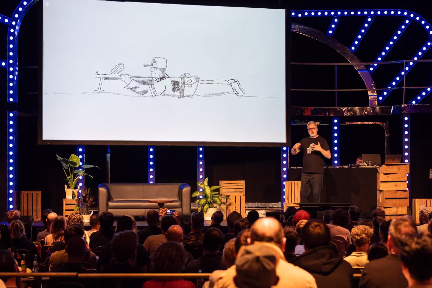 Photo of David de Léon taken at beyond tellerrand in Düsseldorf 2024 by Udo Fritsch