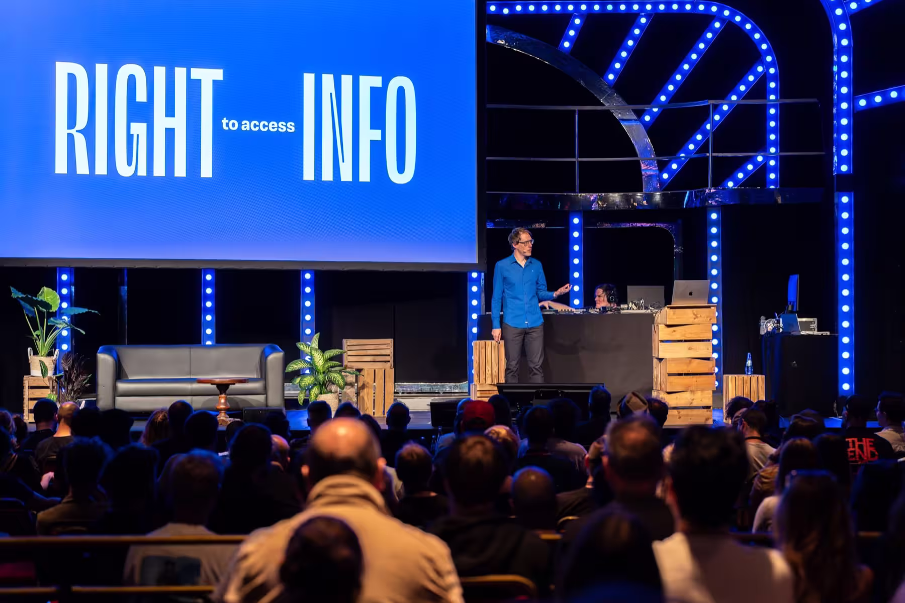 Photo of Oliver Schöndorfer taken at beyond tellerrand in Düsseldorf 2024 by Udo Fritsch