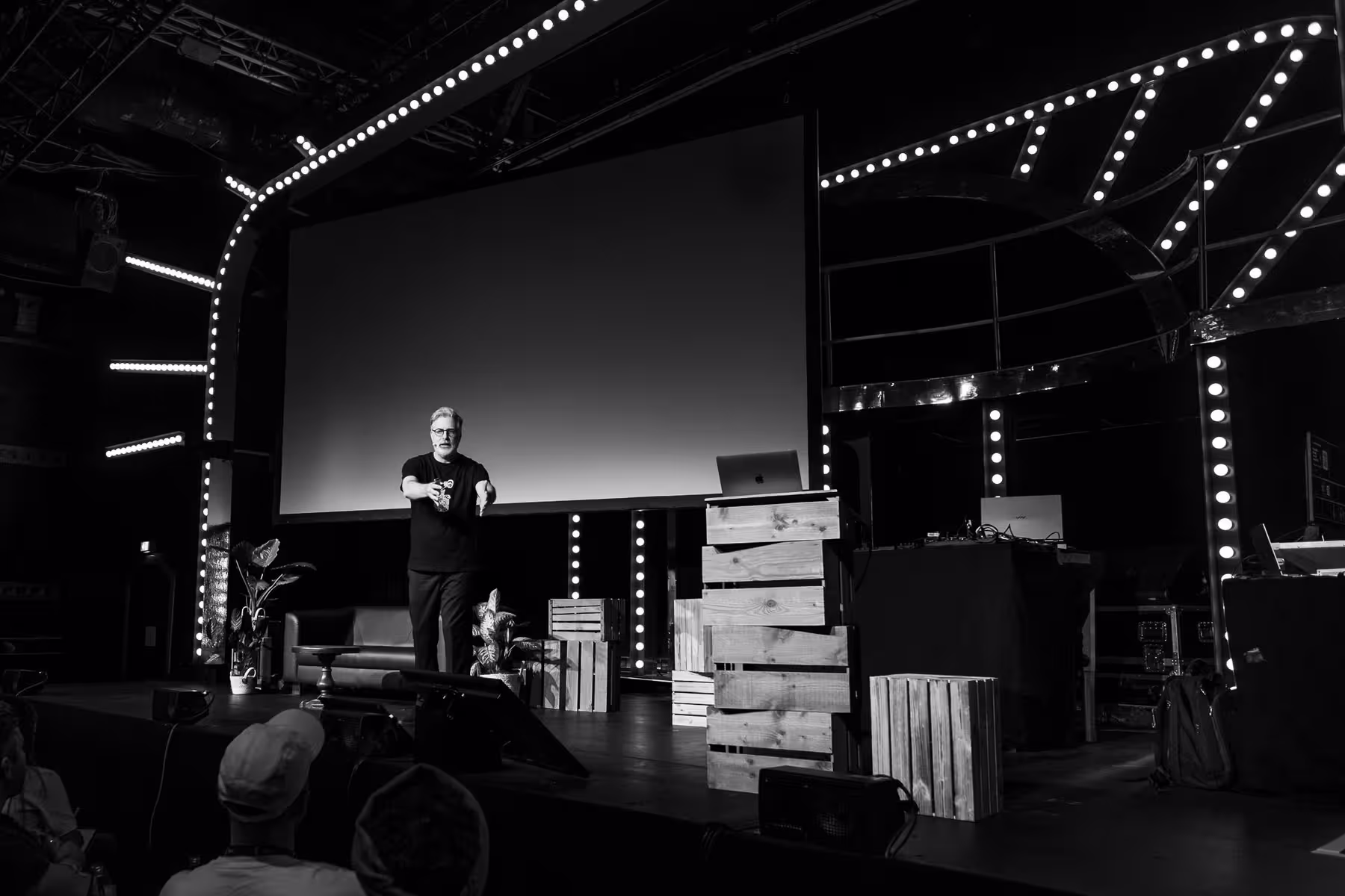 Photo of David de Léon taken at beyond tellerrand in Düsseldorf 2024 by Florian Ziegler