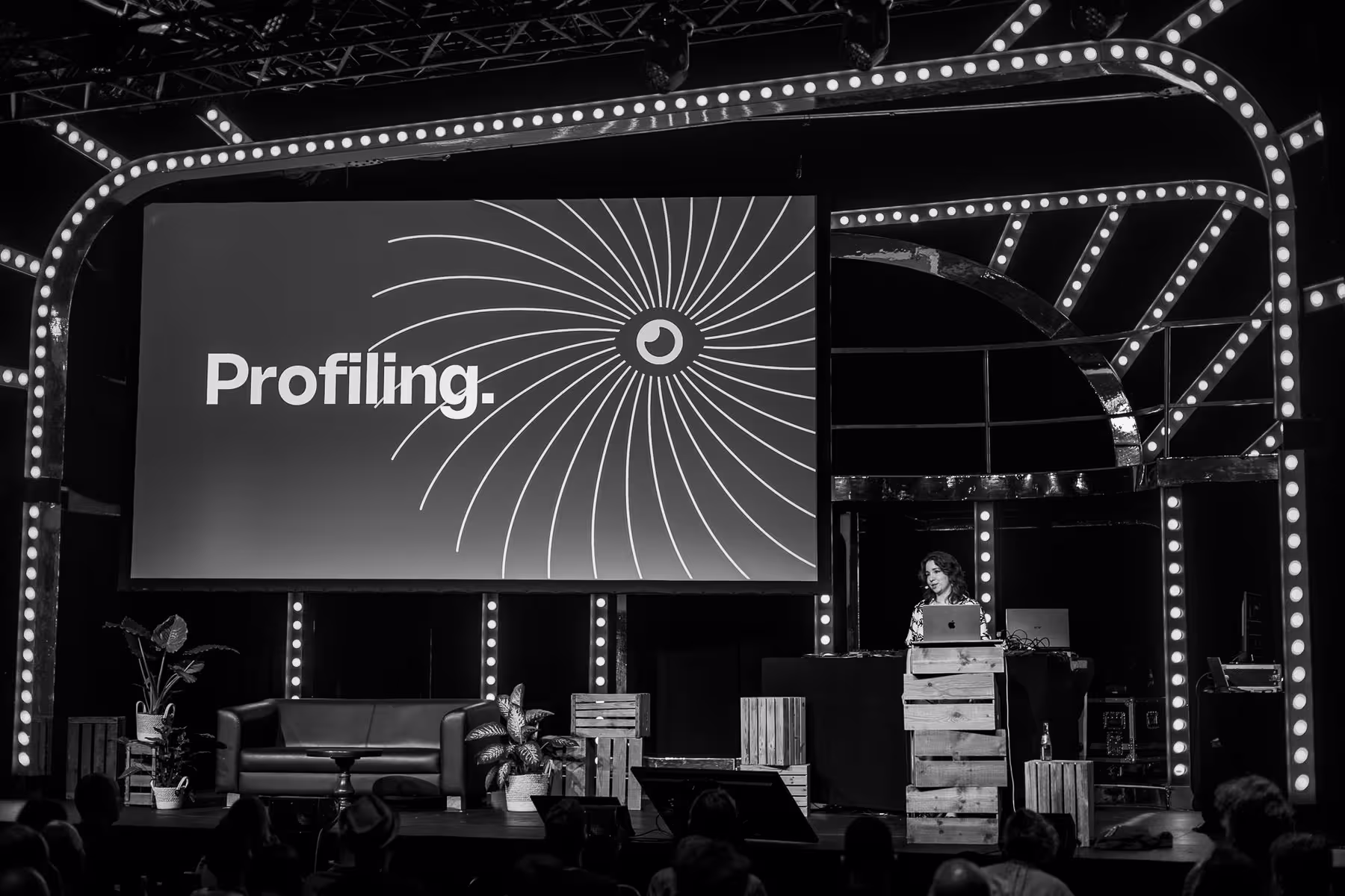 Photo of Laura Kalbag taken at beyond tellerrand in Düsseldorf 2024 by Florian Ziegler