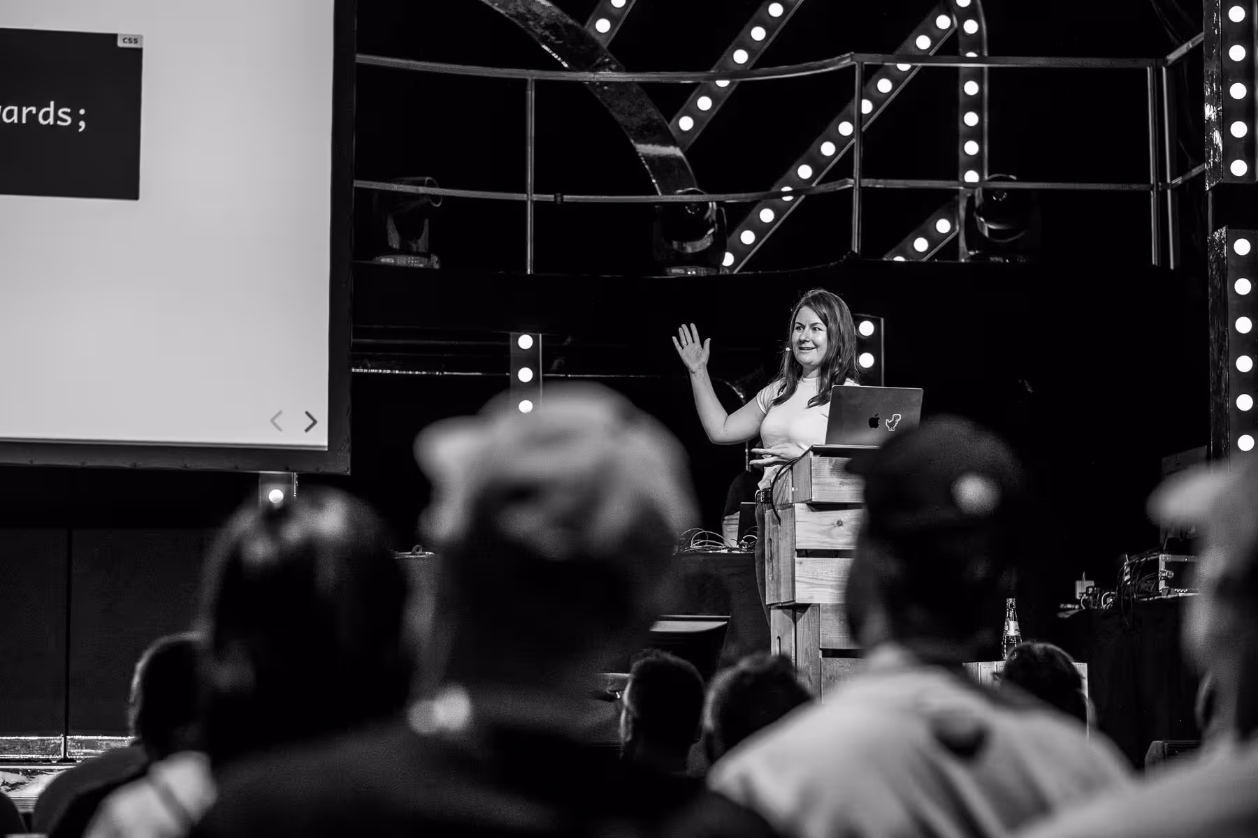 Photo of Cyd Stumpel taken at beyond tellerrand in Düsseldorf 2025 by Florian Ziegler