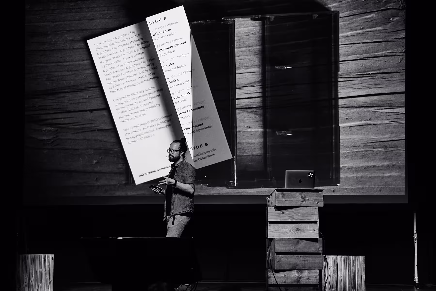 Photo of Elliot Jay Stocks taken at beyond tellerrand in Hamburg 2022 by Norman Posselt