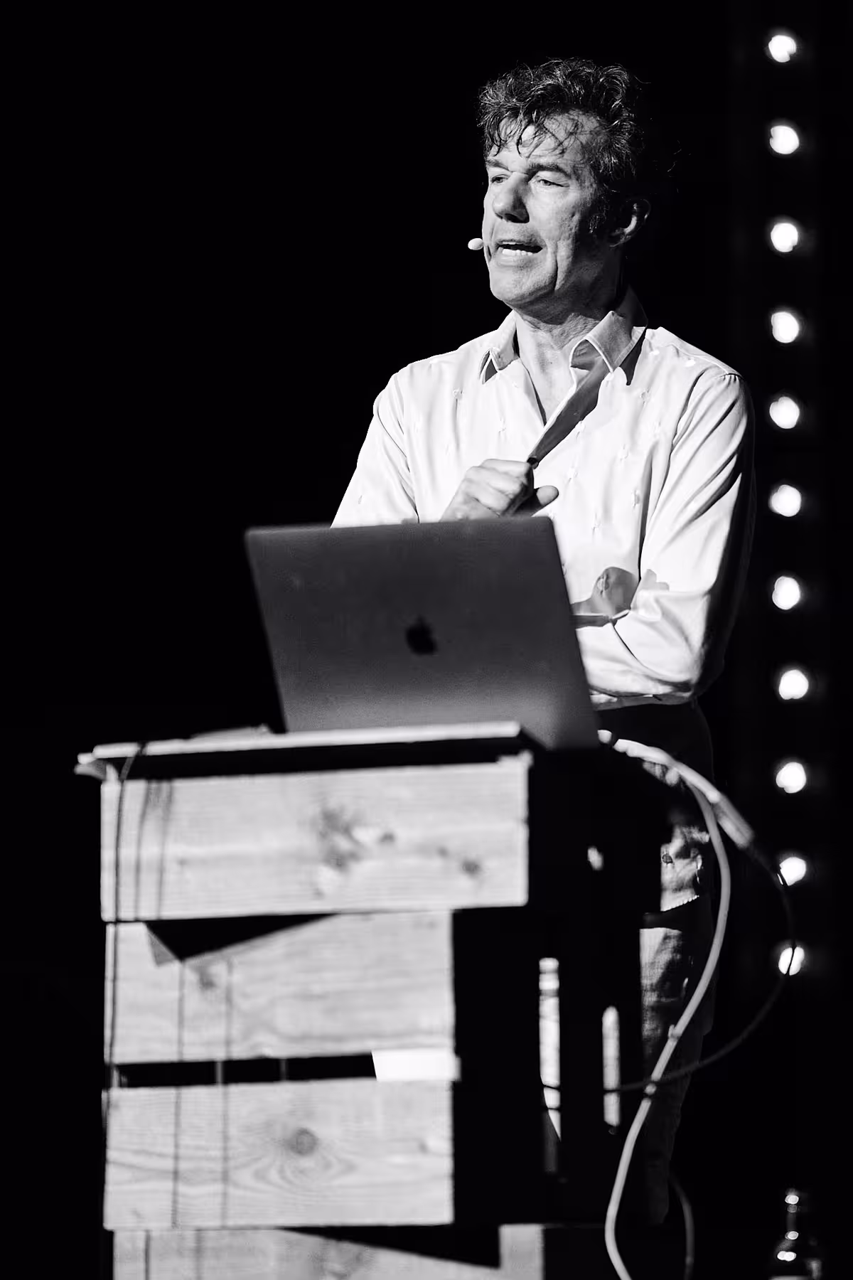 Photo of Stefan Sagmeister taken at beyond tellerrand in Hamburg 2022 by Norman Posselt