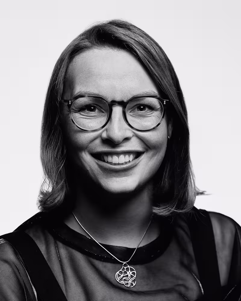 Portrait of Charlotte Dann taken at beyond tellerrand in Berlin 2019 by Norman Posselt
