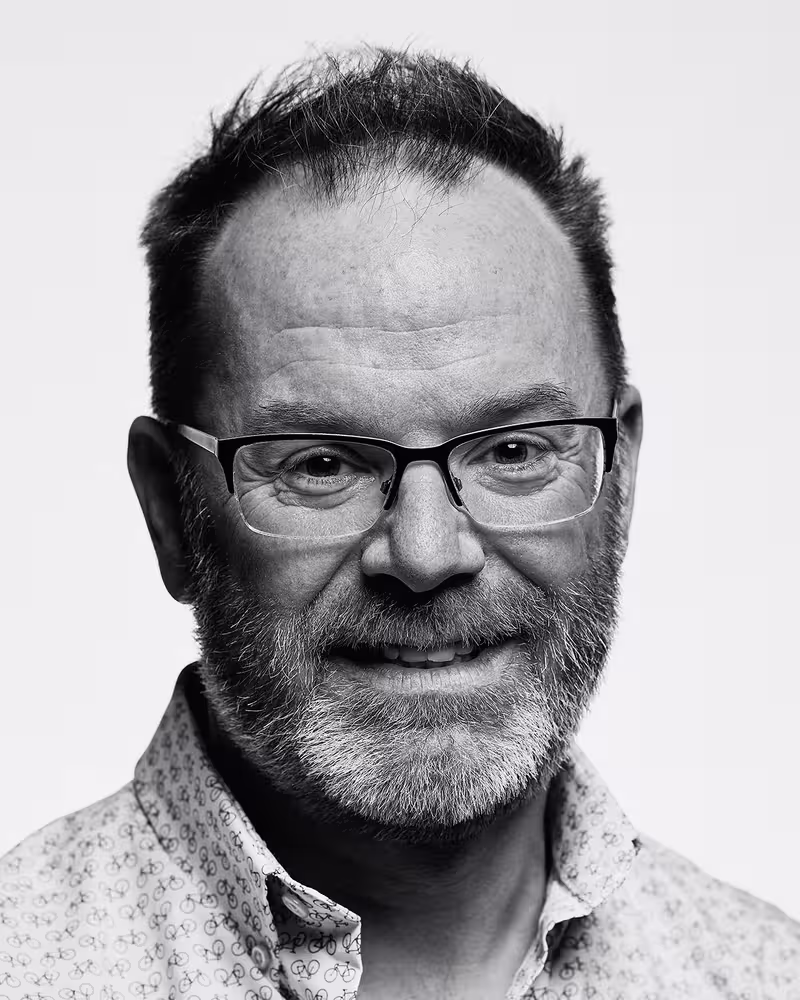 Portrait of Jason Pamental taken at beyond tellerrand in Berlin 2019 by Norman Posselt